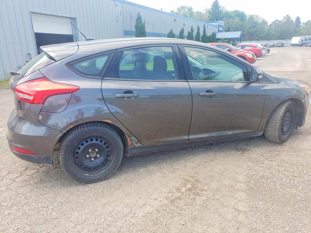 2015 Ford Focus Se Угольный vin: 1FADP3K21FL225151