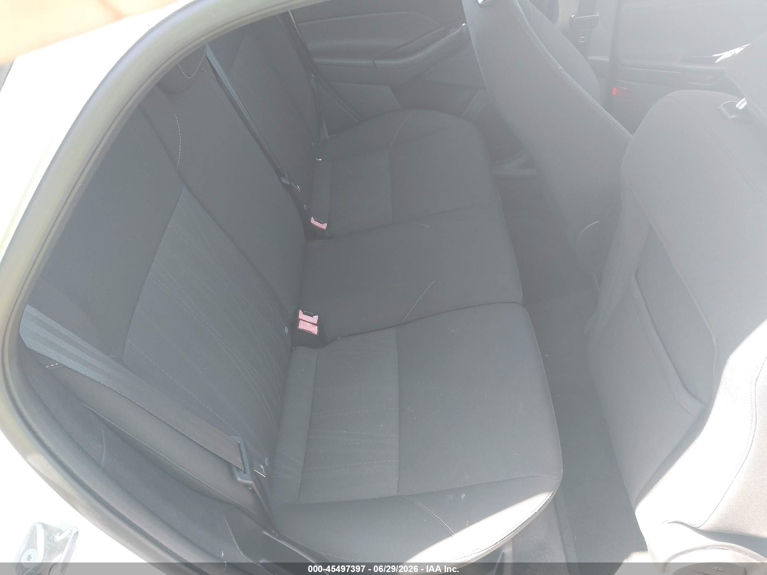 2015 Ford Focus Se Белый vin: 1FADP3K21FL233251