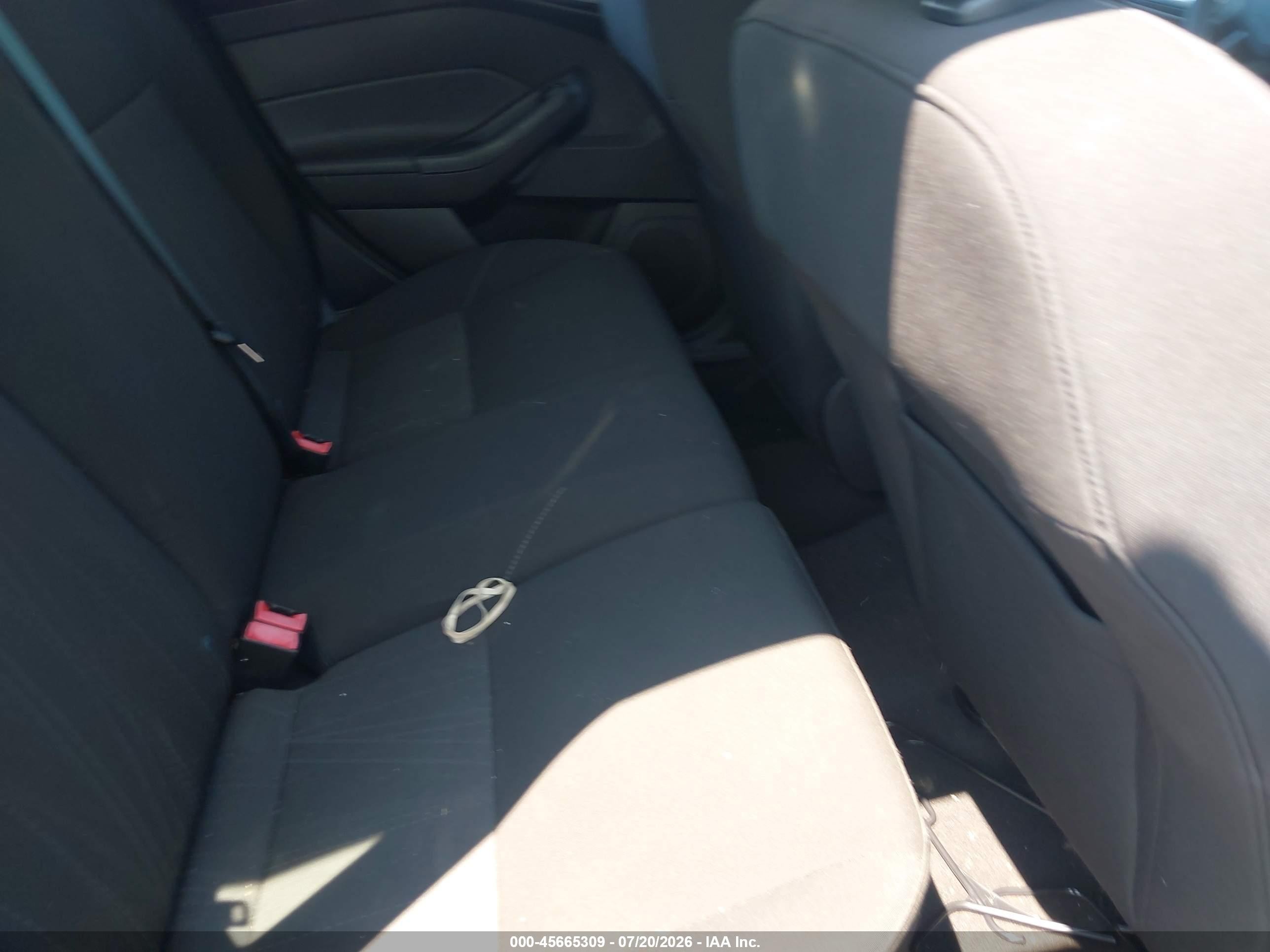 2015 Ford Focus Se Gray vin: 1FADP3K21FL259848