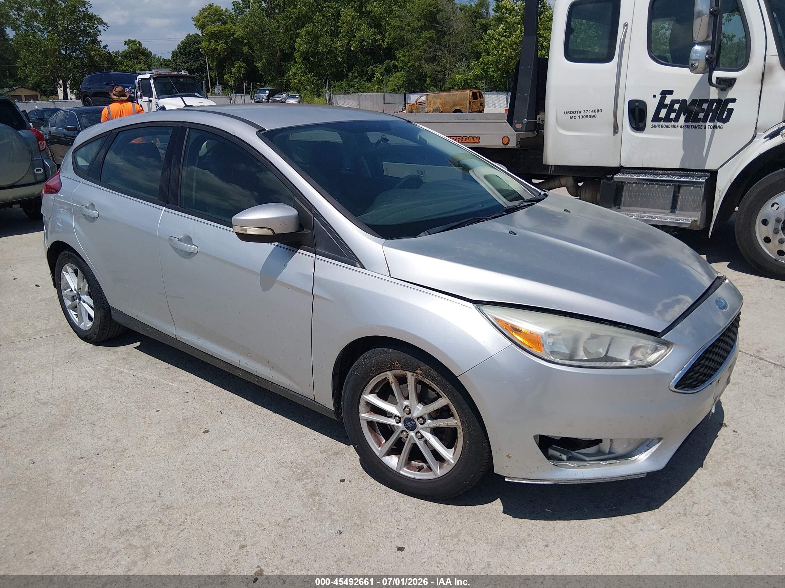 2015 Ford Focus Se Gray vin: 1FADP3K21FL263169