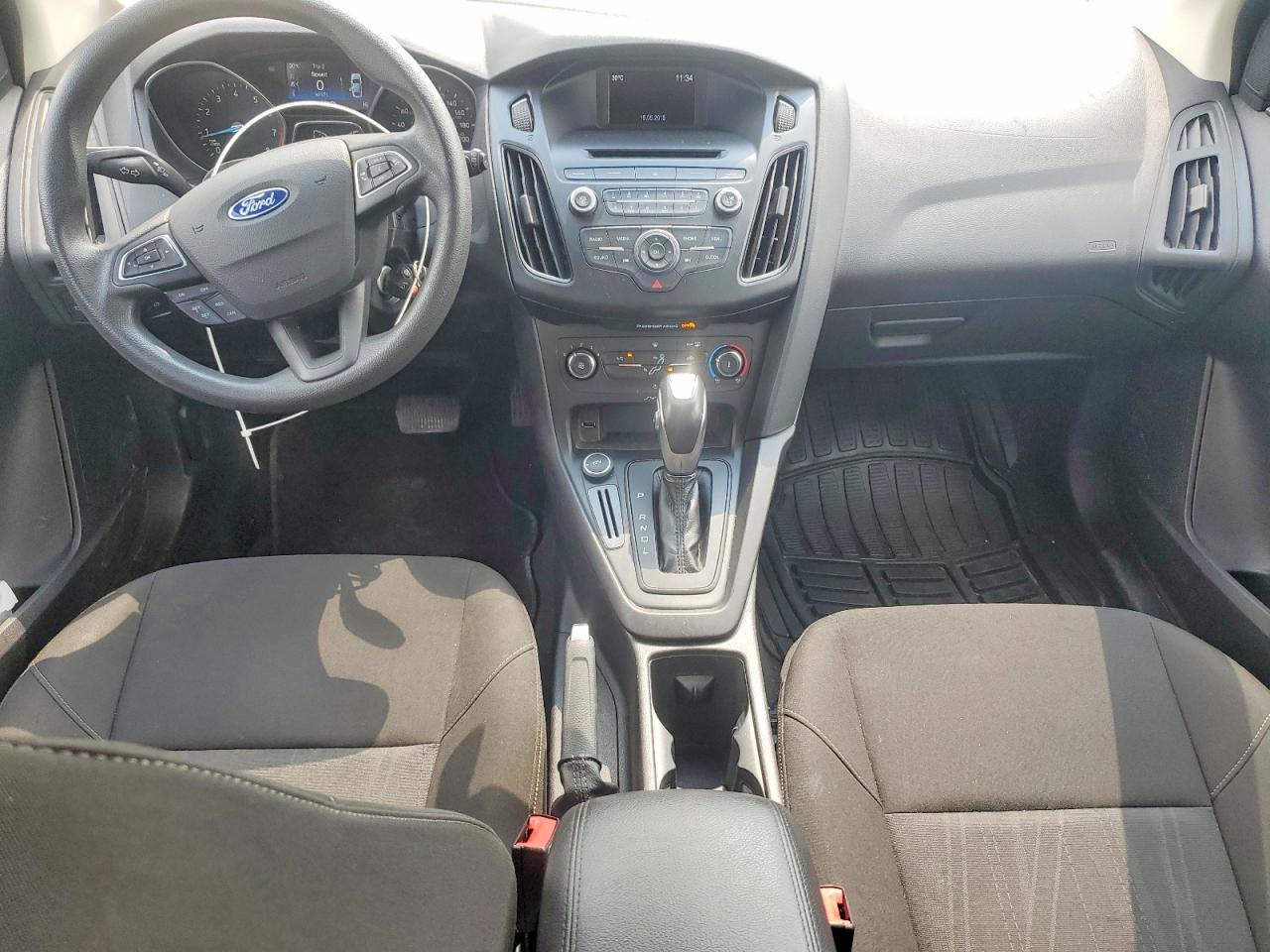 2015 Ford Focus Se White vin: 1FADP3K21FL265259