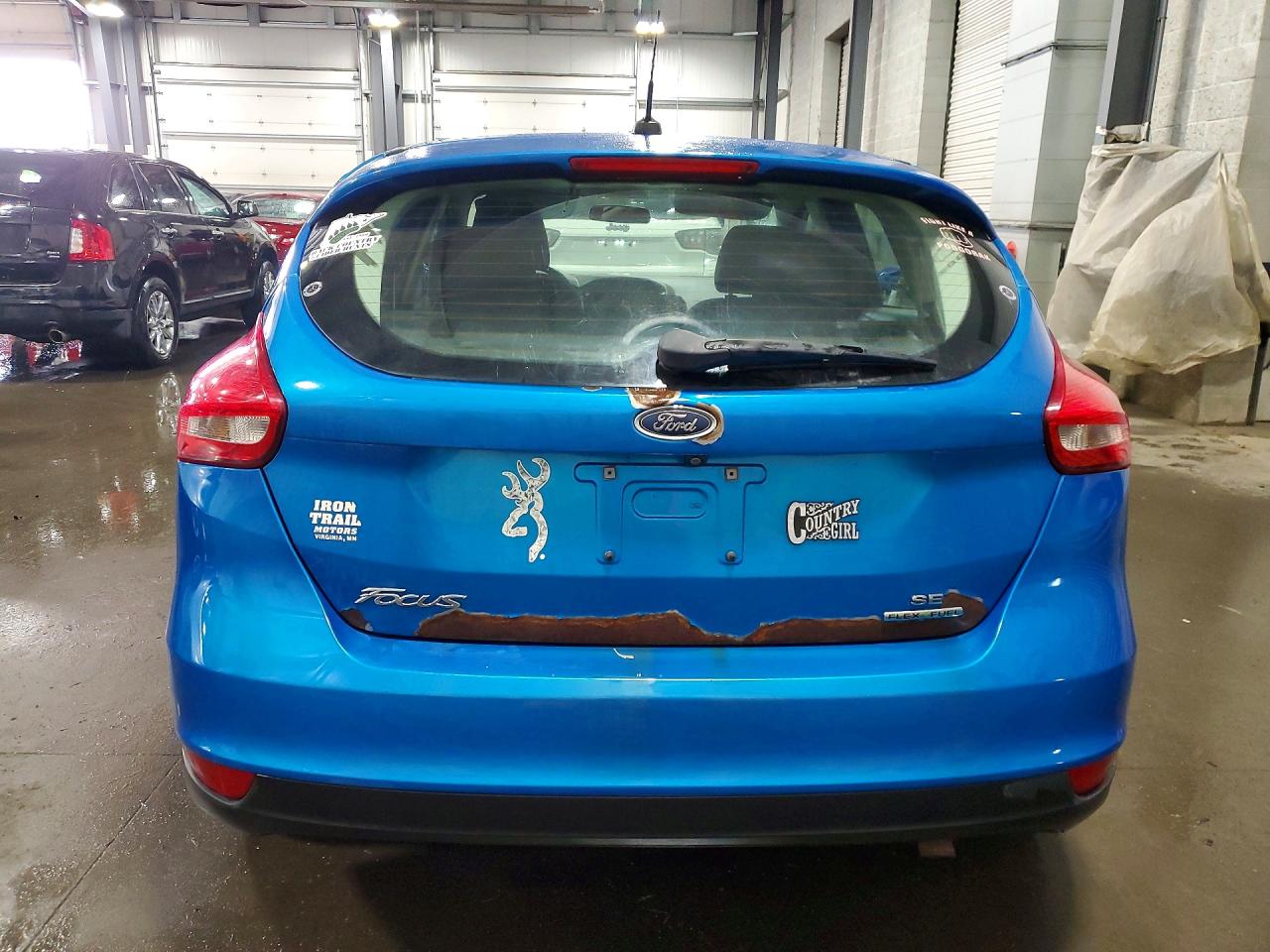 2015 Ford Focus Se Blue vin: 1FADP3K21FL269361