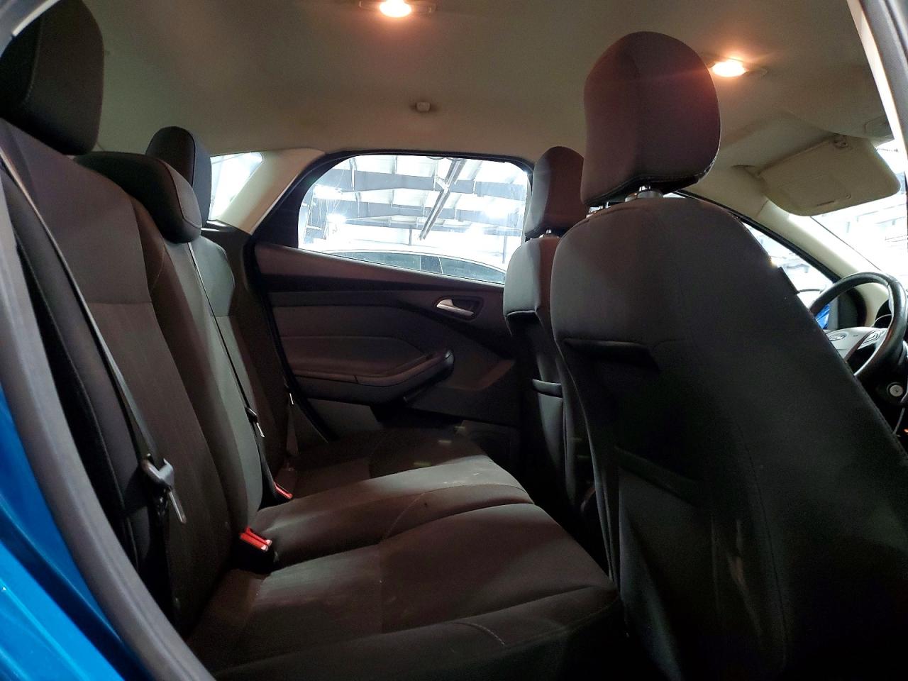 2015 Ford Focus Se Blue vin: 1FADP3K21FL269361