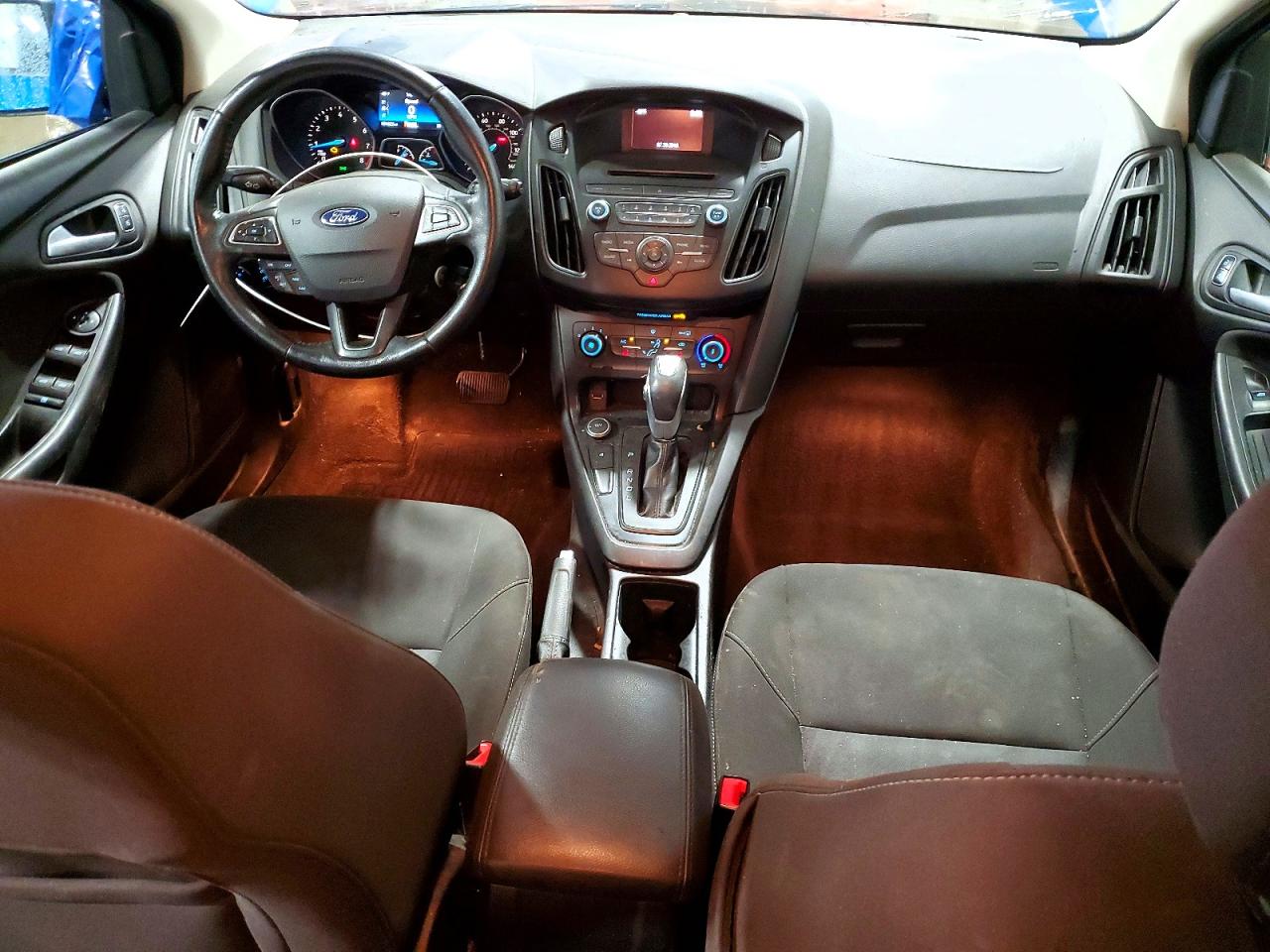 2015 Ford Focus Se Blue vin: 1FADP3K21FL269361