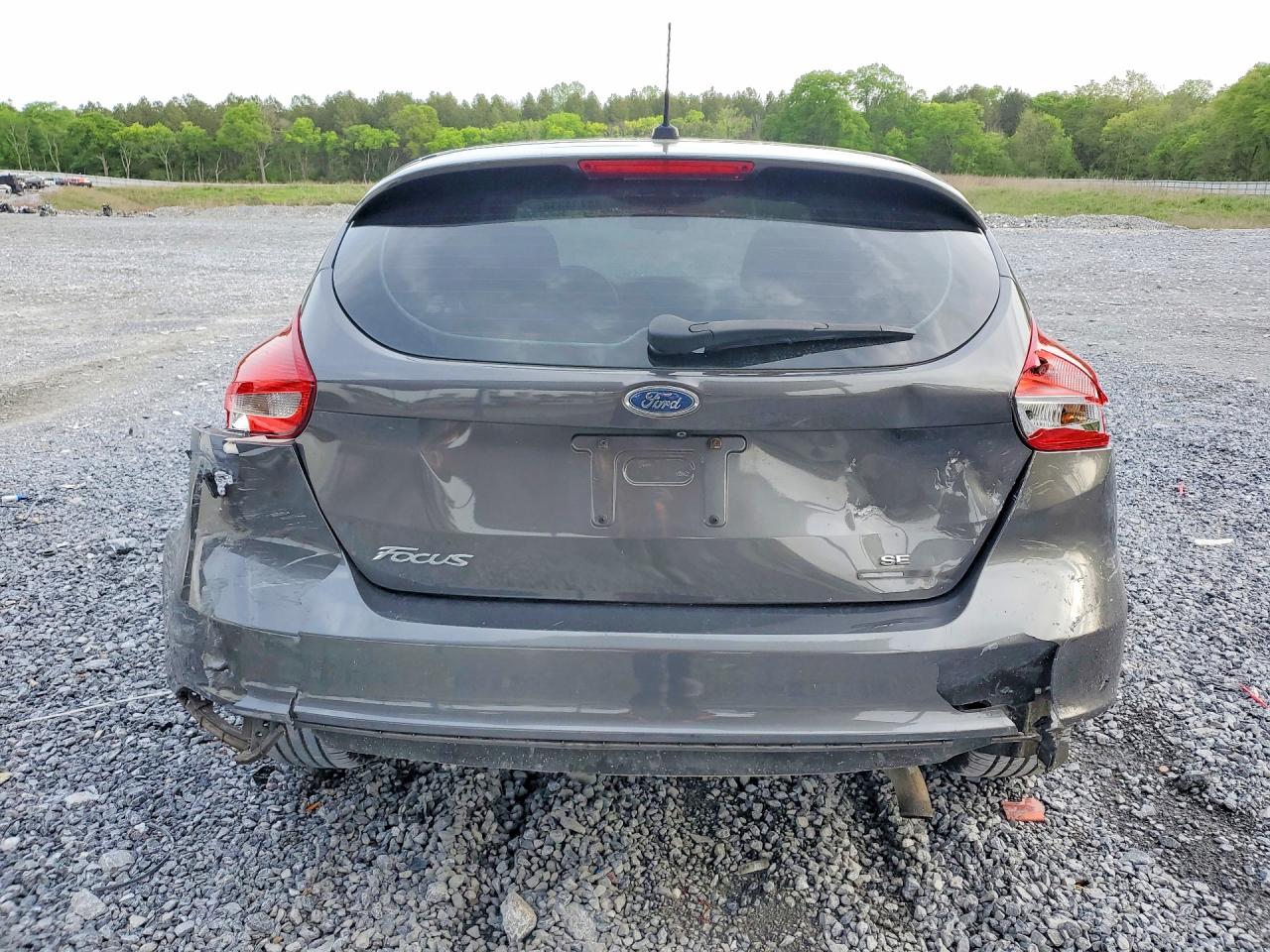 2015 Ford Focus Se Gray vin: 1FADP3K21FL291781
