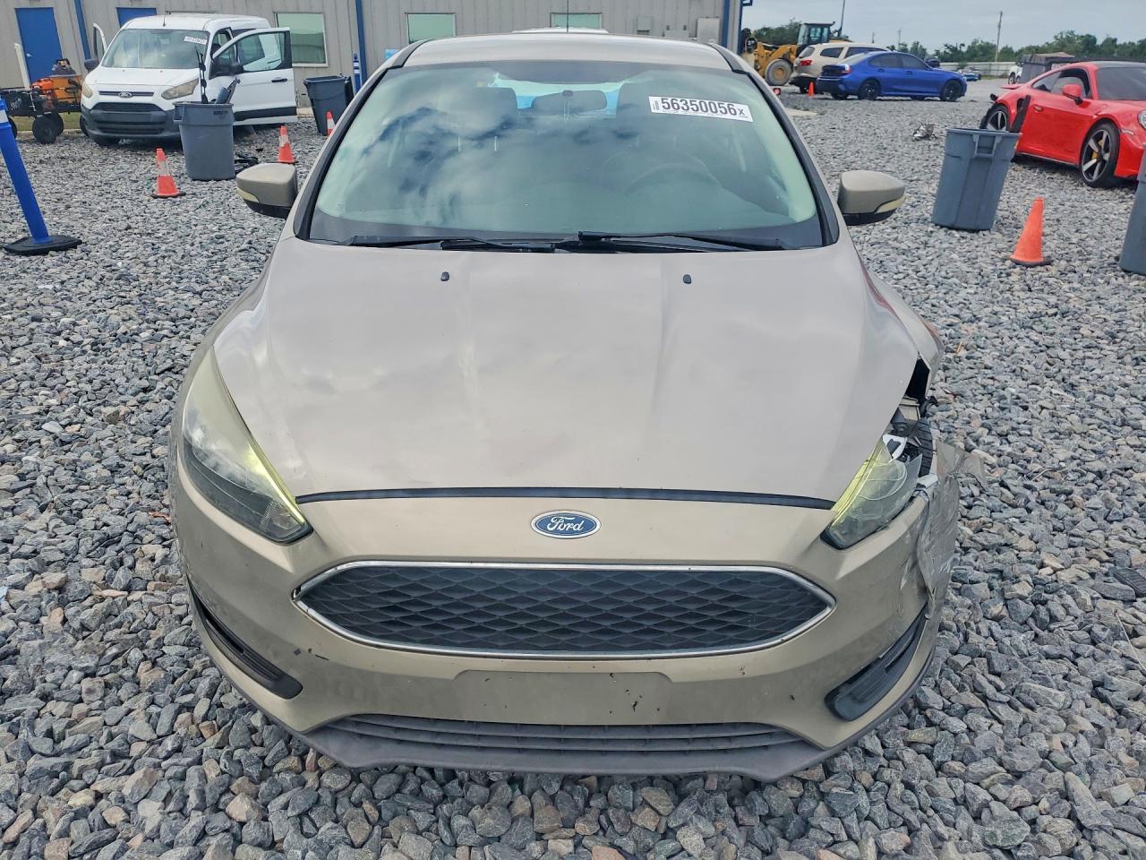 2015 Ford Focus Se Beige vin: 1FADP3K21FL302651