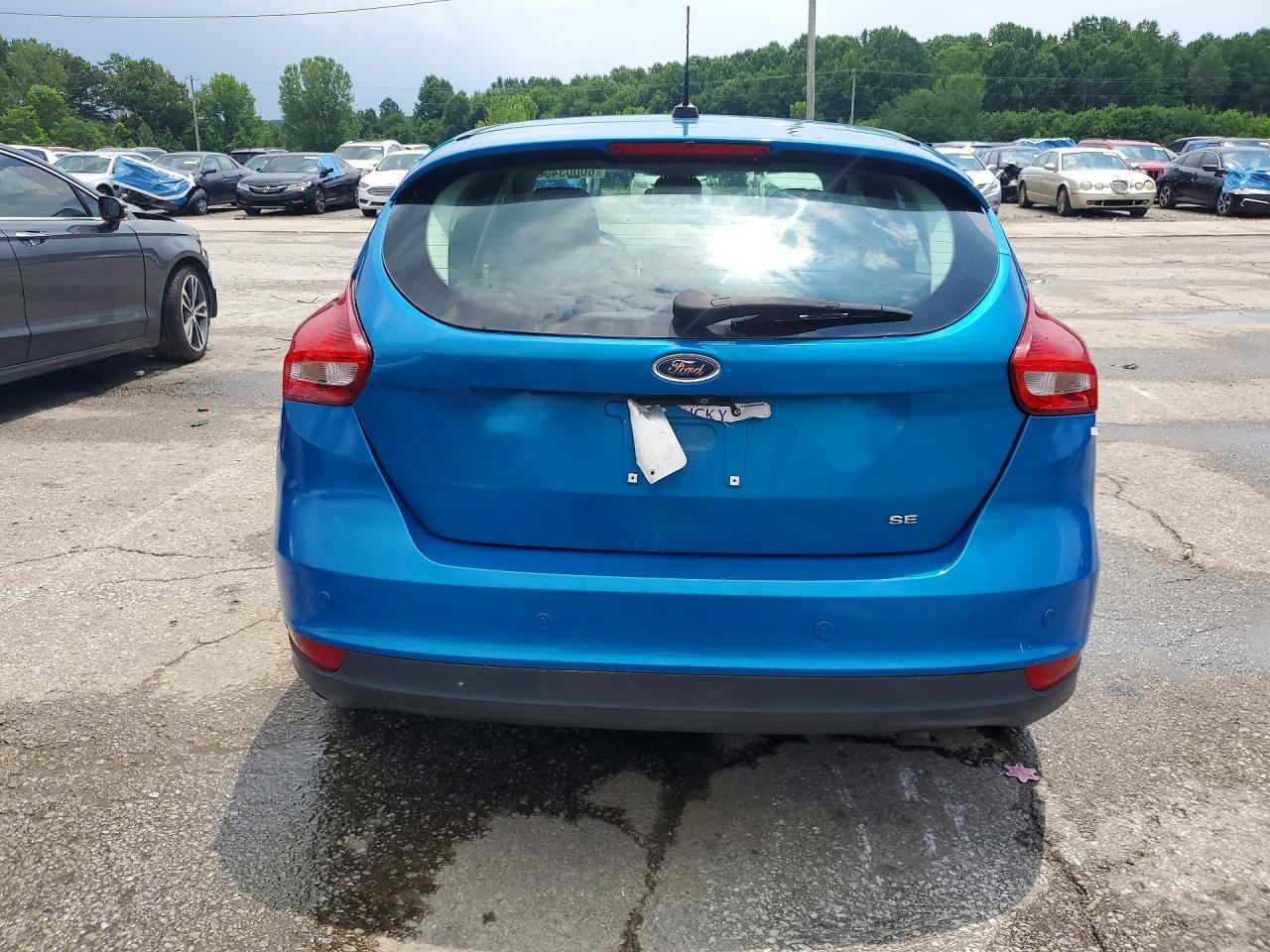 2015 Ford Focus Se Blue vin: 1FADP3K21FL319093
