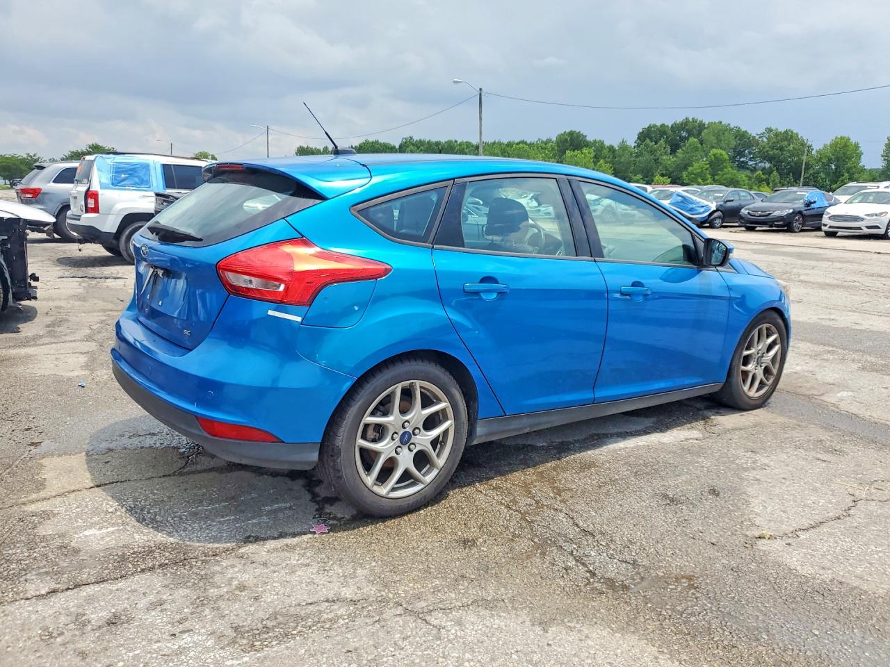 2015 Ford Focus Se Blue vin: 1FADP3K21FL319093