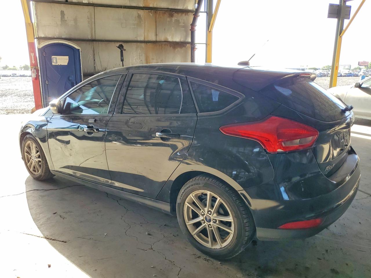 2015 Ford Focus Se Black vin: 1FADP3K21FL338582