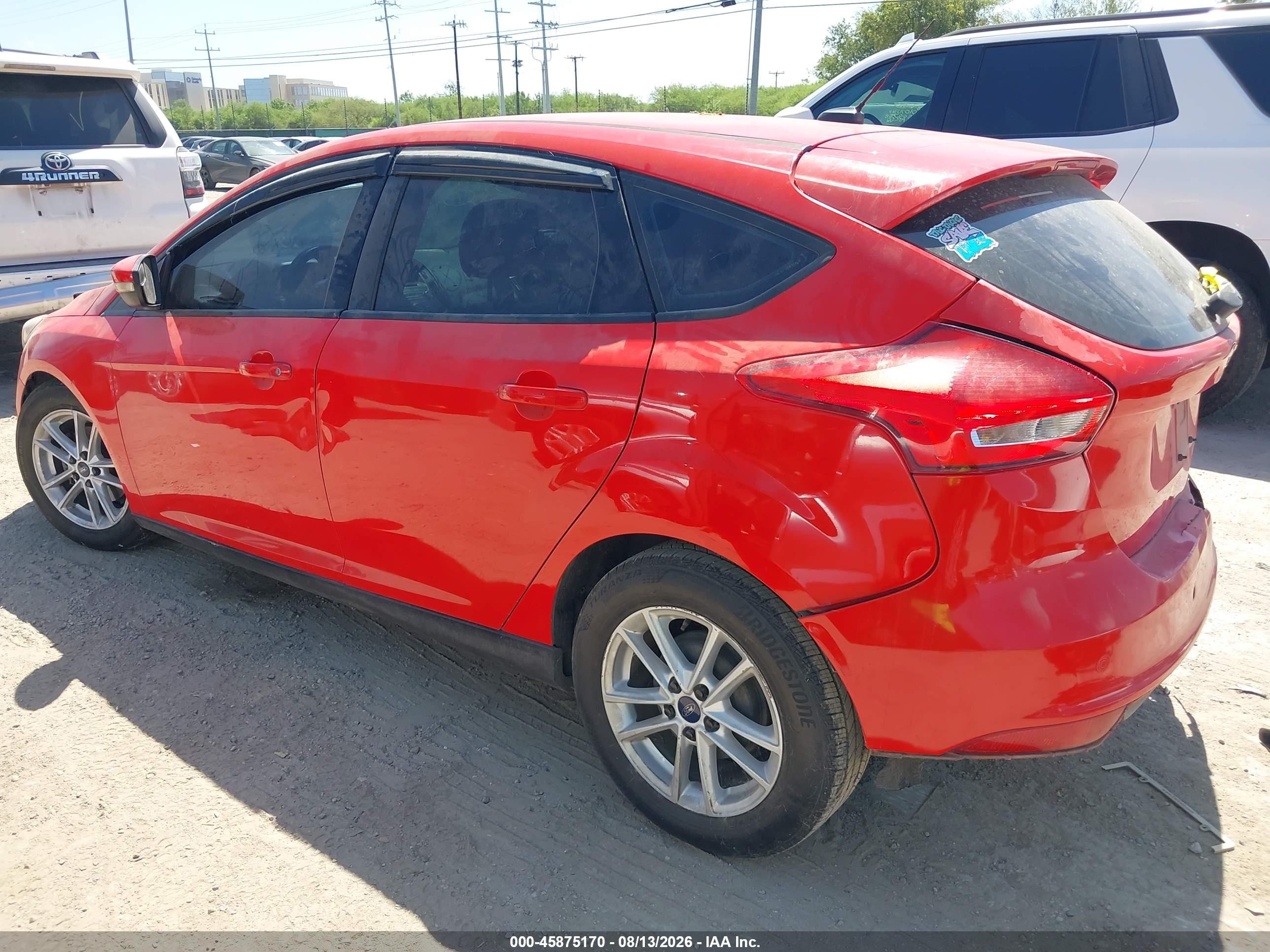 2015 Ford Focus Se Red vin: 1FADP3K21FL350859