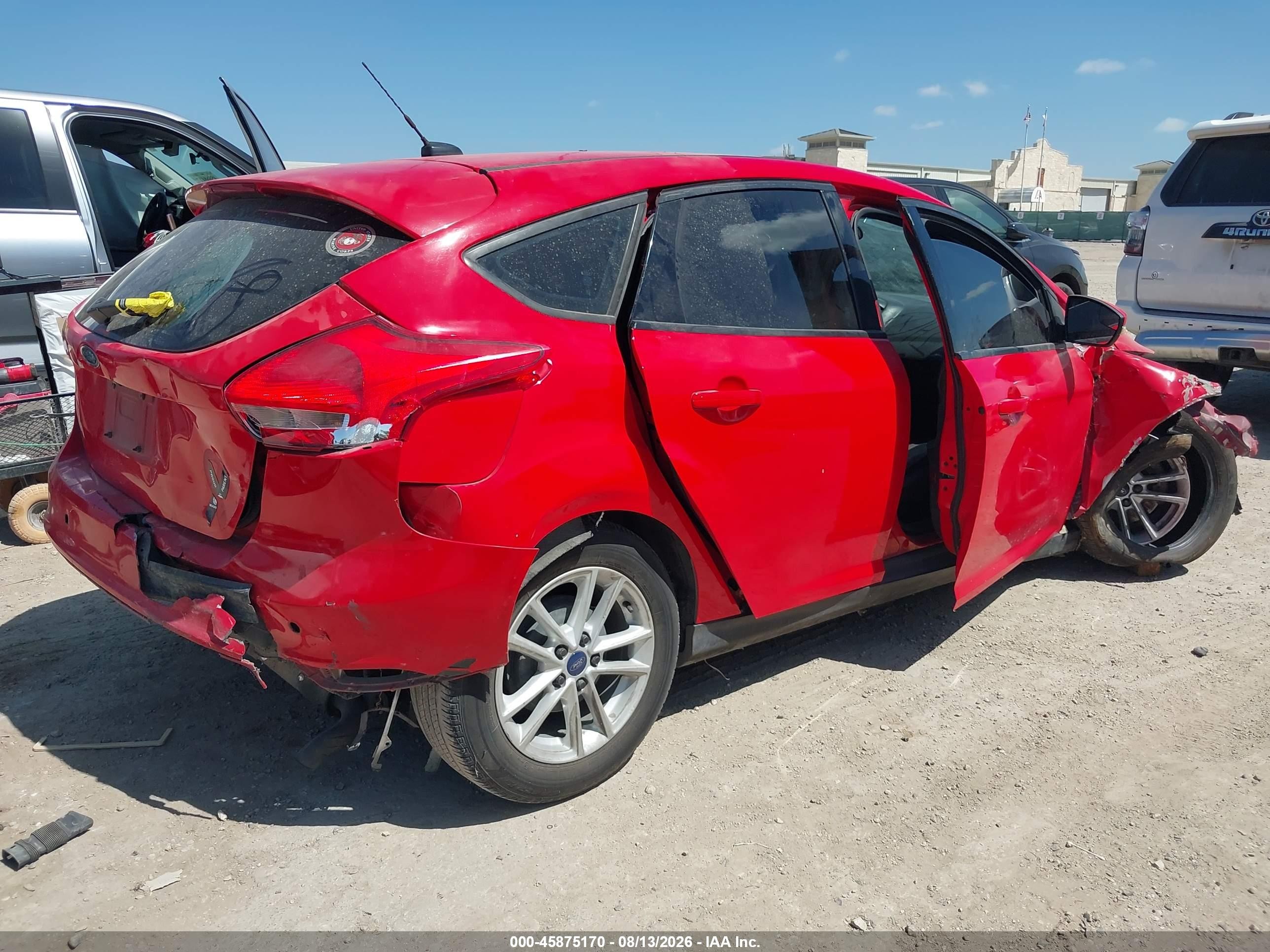 2015 Ford Focus Se Red vin: 1FADP3K21FL350859