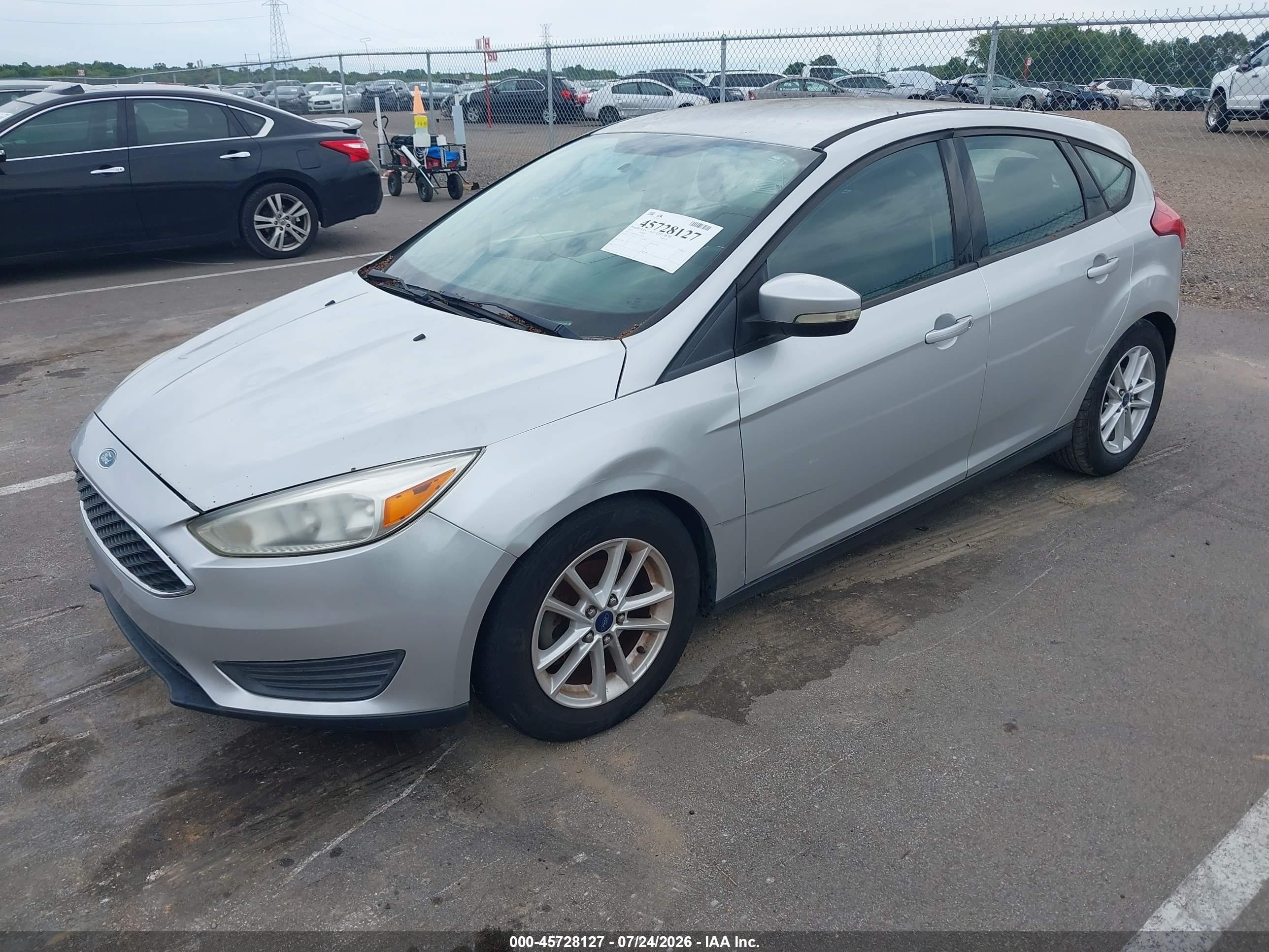 2015 Ford Focus Se Silver vin: 1FADP3K21FL351154