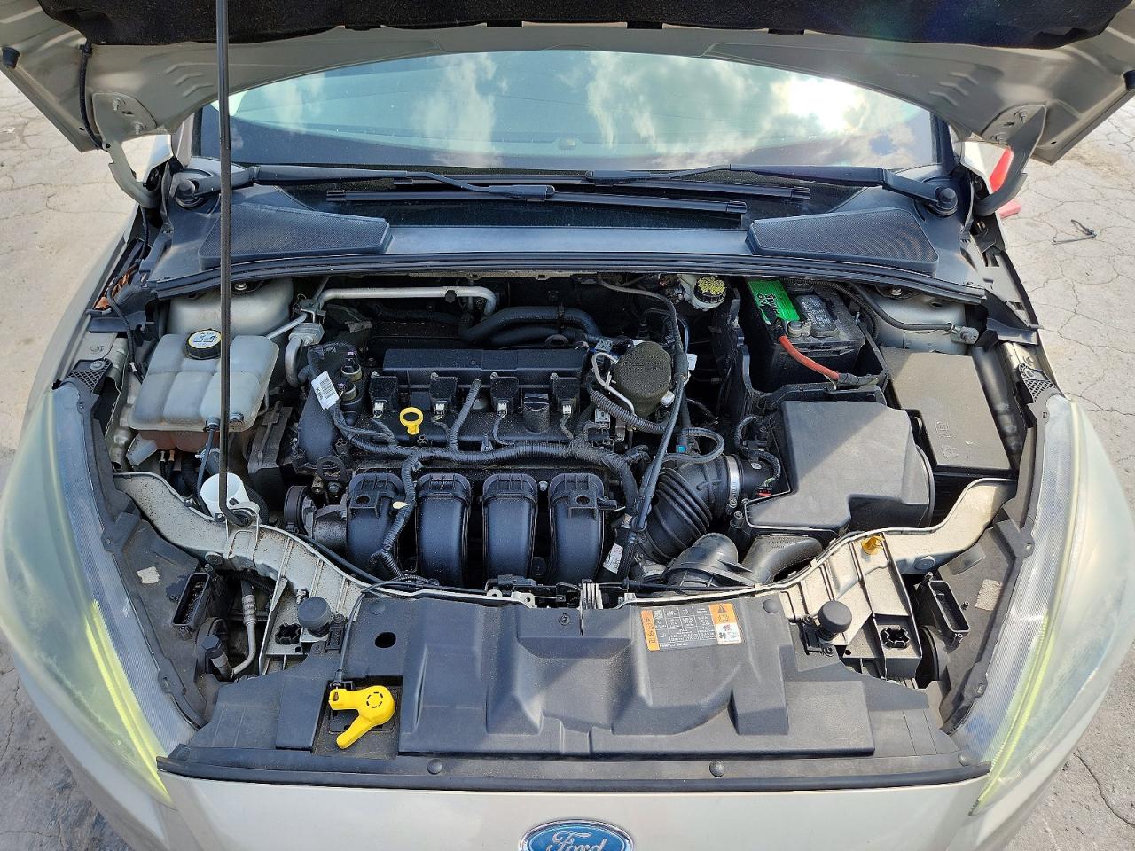 2015 Ford Focus Se Beige vin: 1FADP3K21FL360565