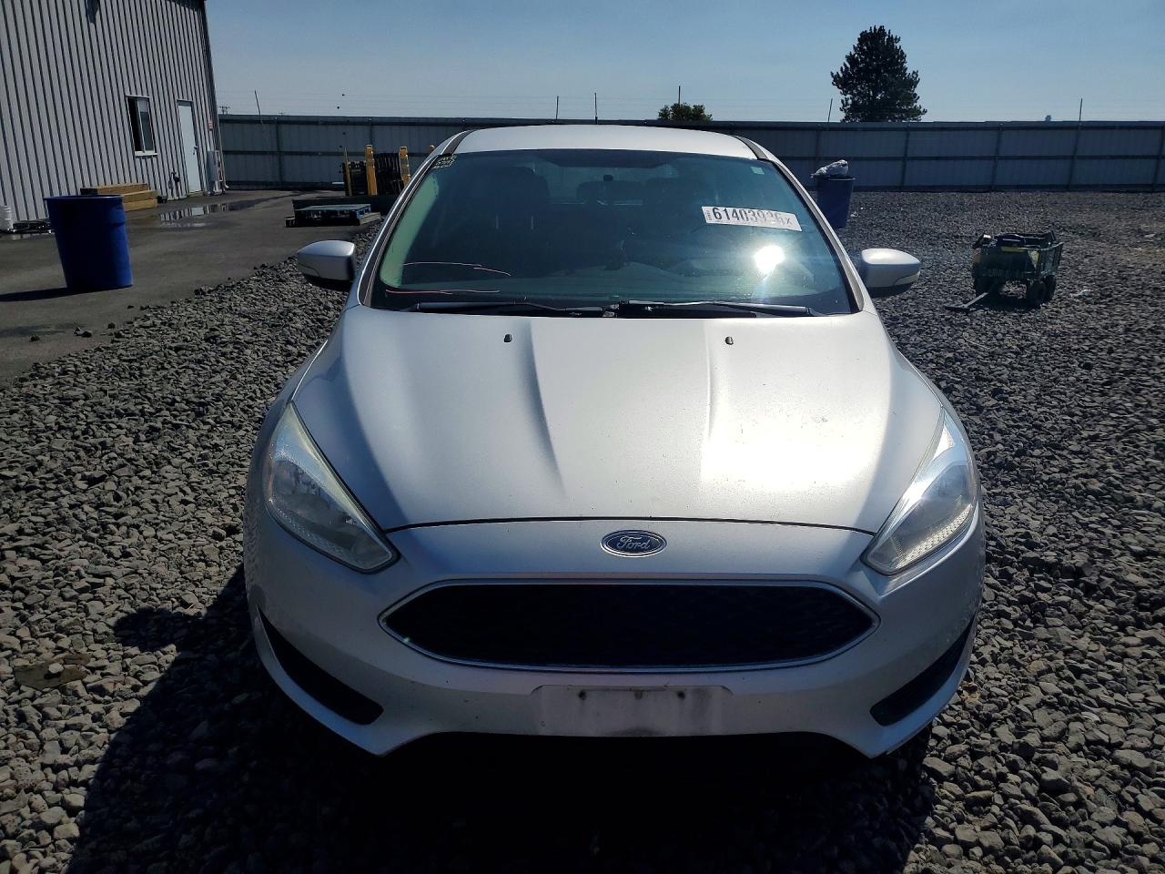 2016 Ford Focus Se Silver vin: 1FADP3K21GL276294
