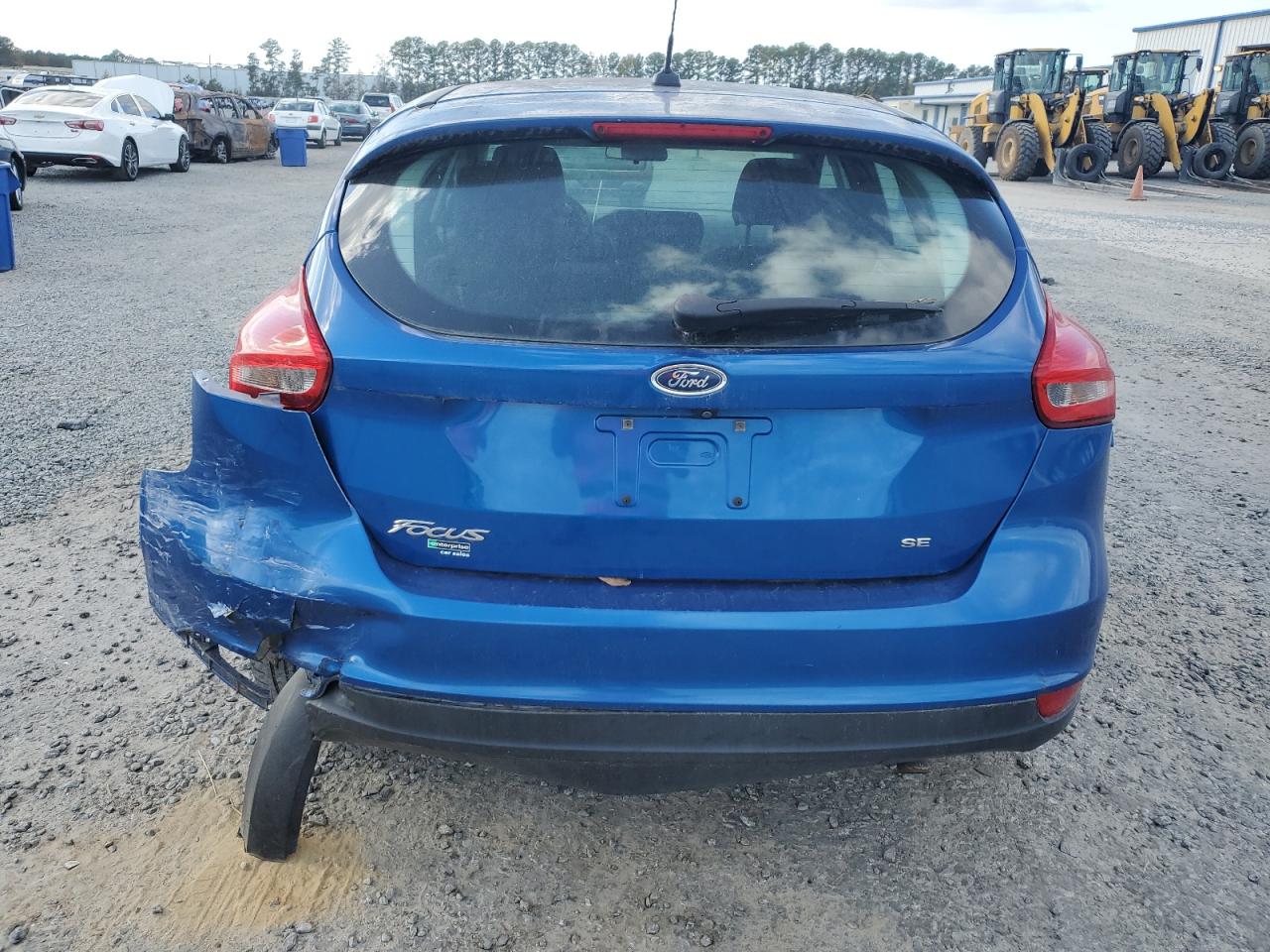 2018 Ford Focus Se Синий vin: 1FADP3K21JL231377