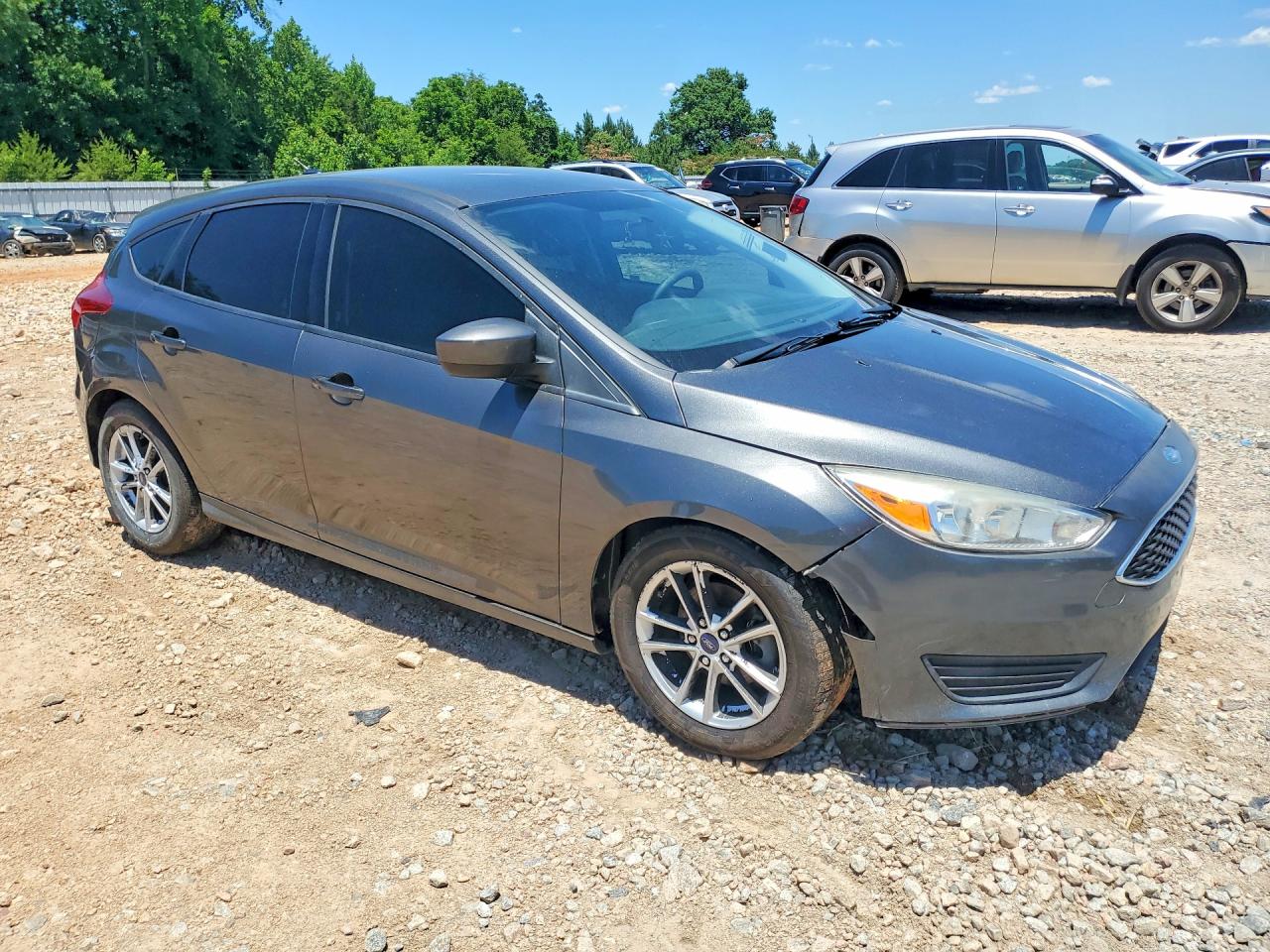 2018 Ford Focus Se Серый vin: 1FADP3K21JL282846