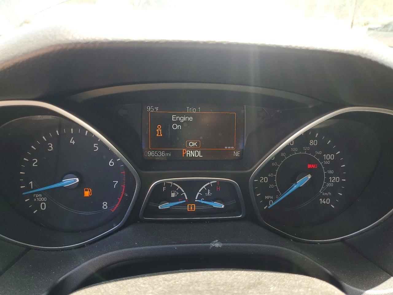 2018 Ford Focus Se Серый vin: 1FADP3K21JL282846