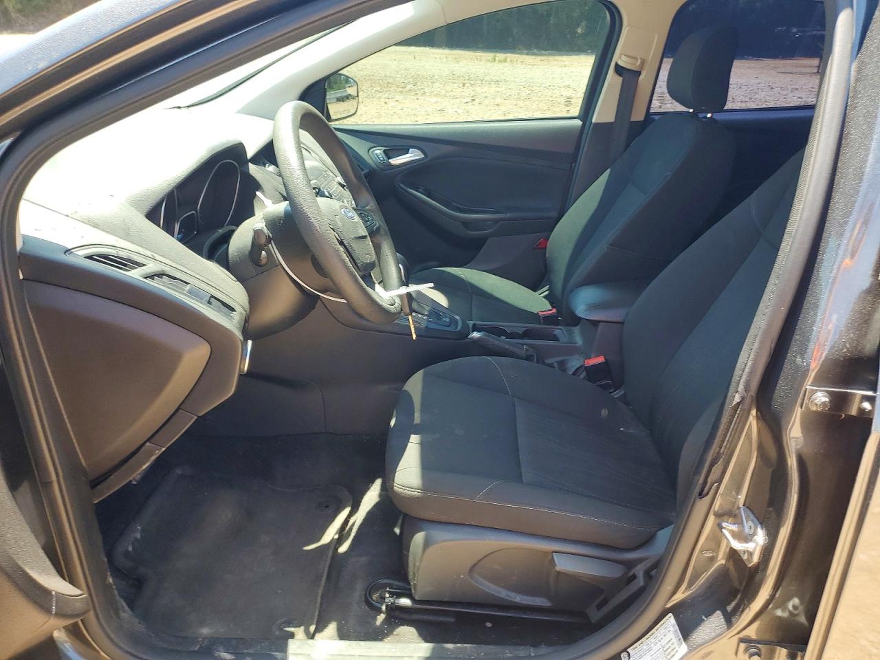 2018 Ford Focus Se Серый vin: 1FADP3K21JL282846