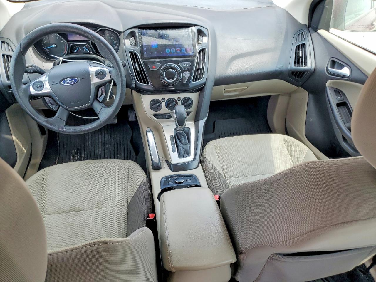 2013 Ford Focus Se Red vin: 1FADP3K22DL158170