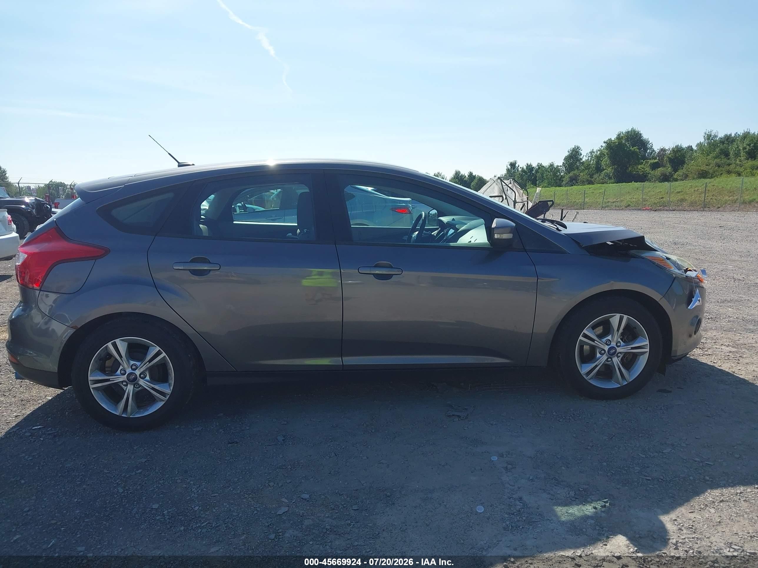 2013 Ford Focus Se Gray vin: 1FADP3K22DL166785