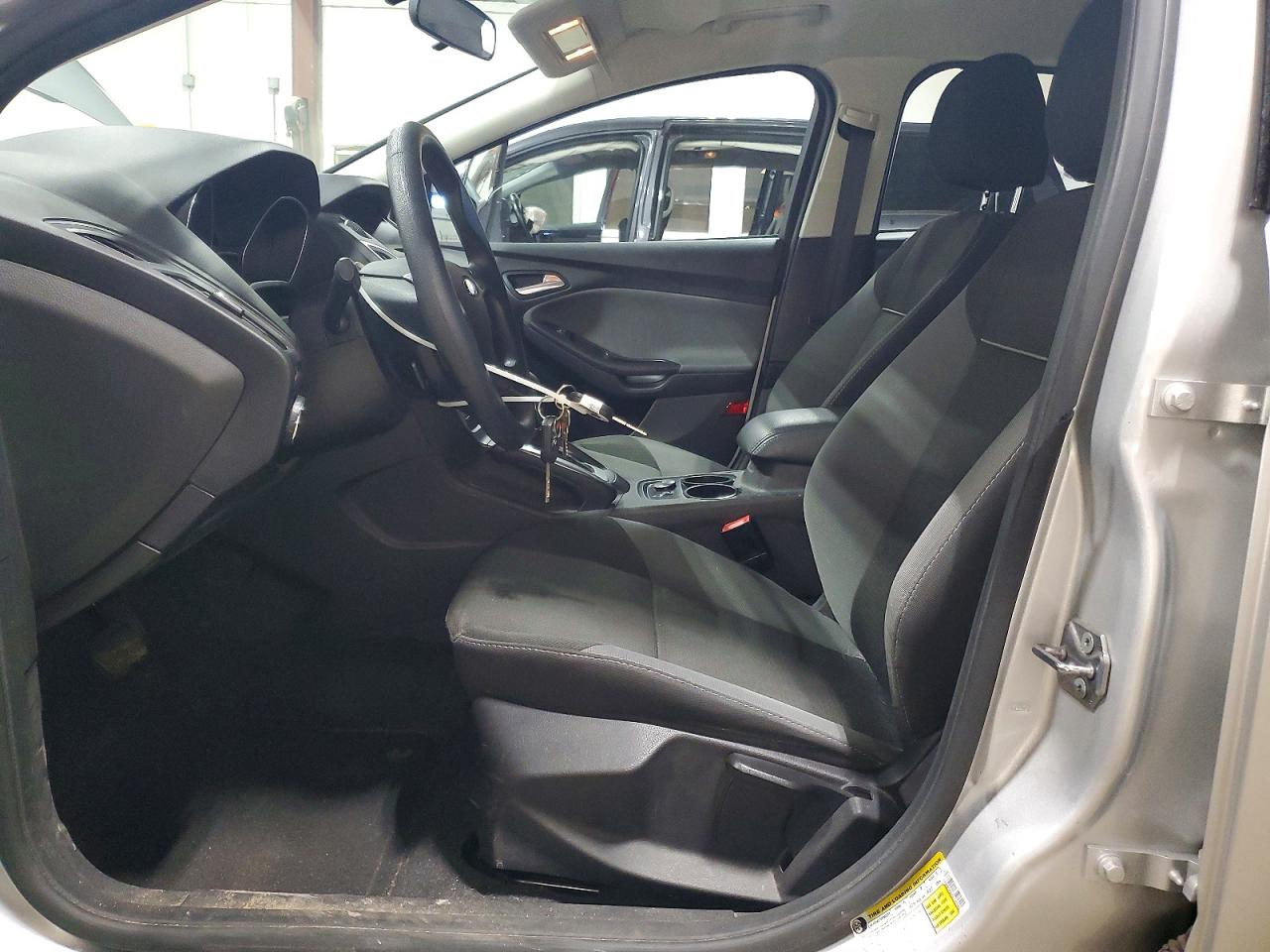 2013 Ford Focus Se Silver vin: 1FADP3K22DL181982