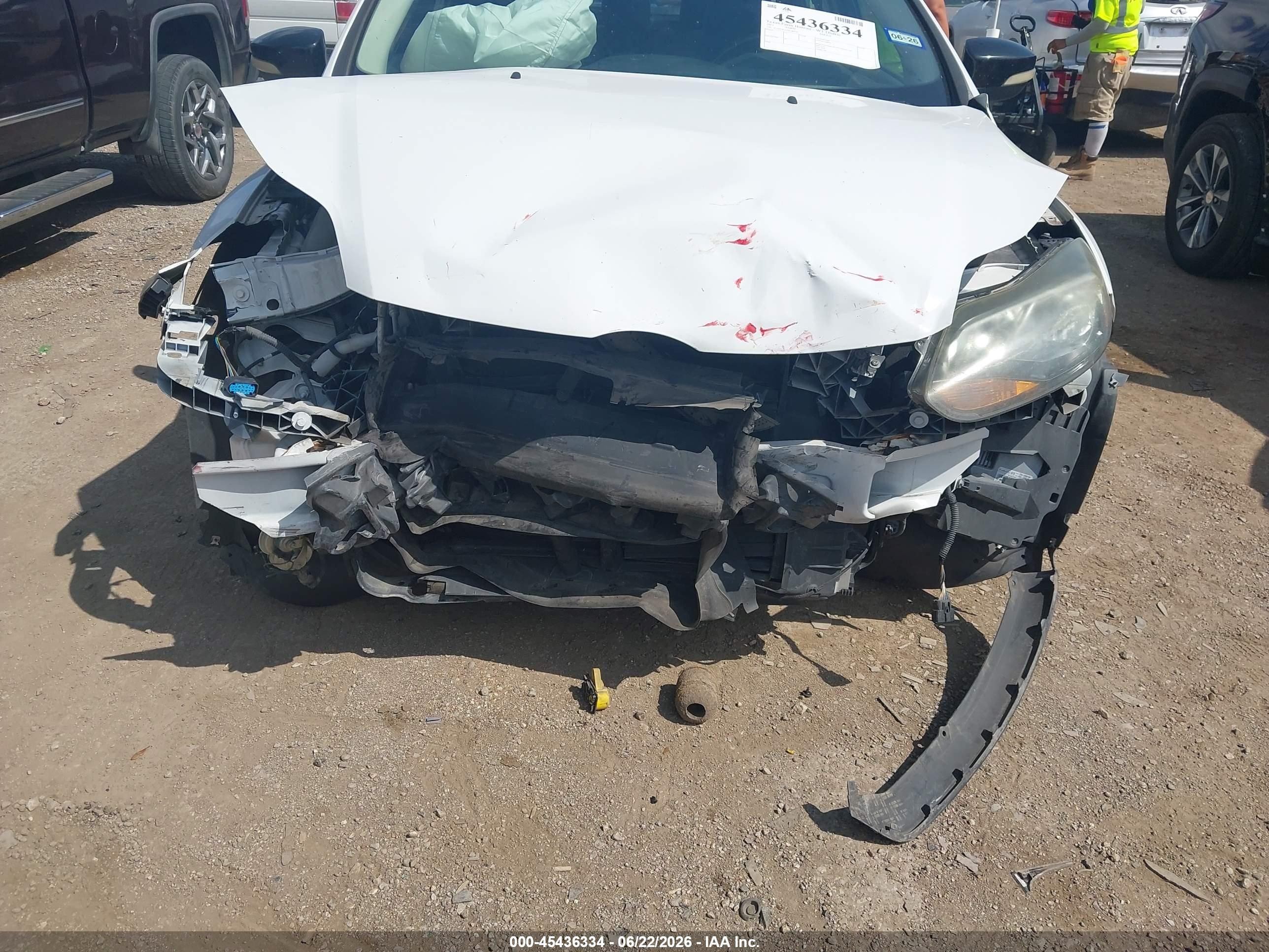 2013 Ford Focus Se White vin: 1FADP3K22DL184543