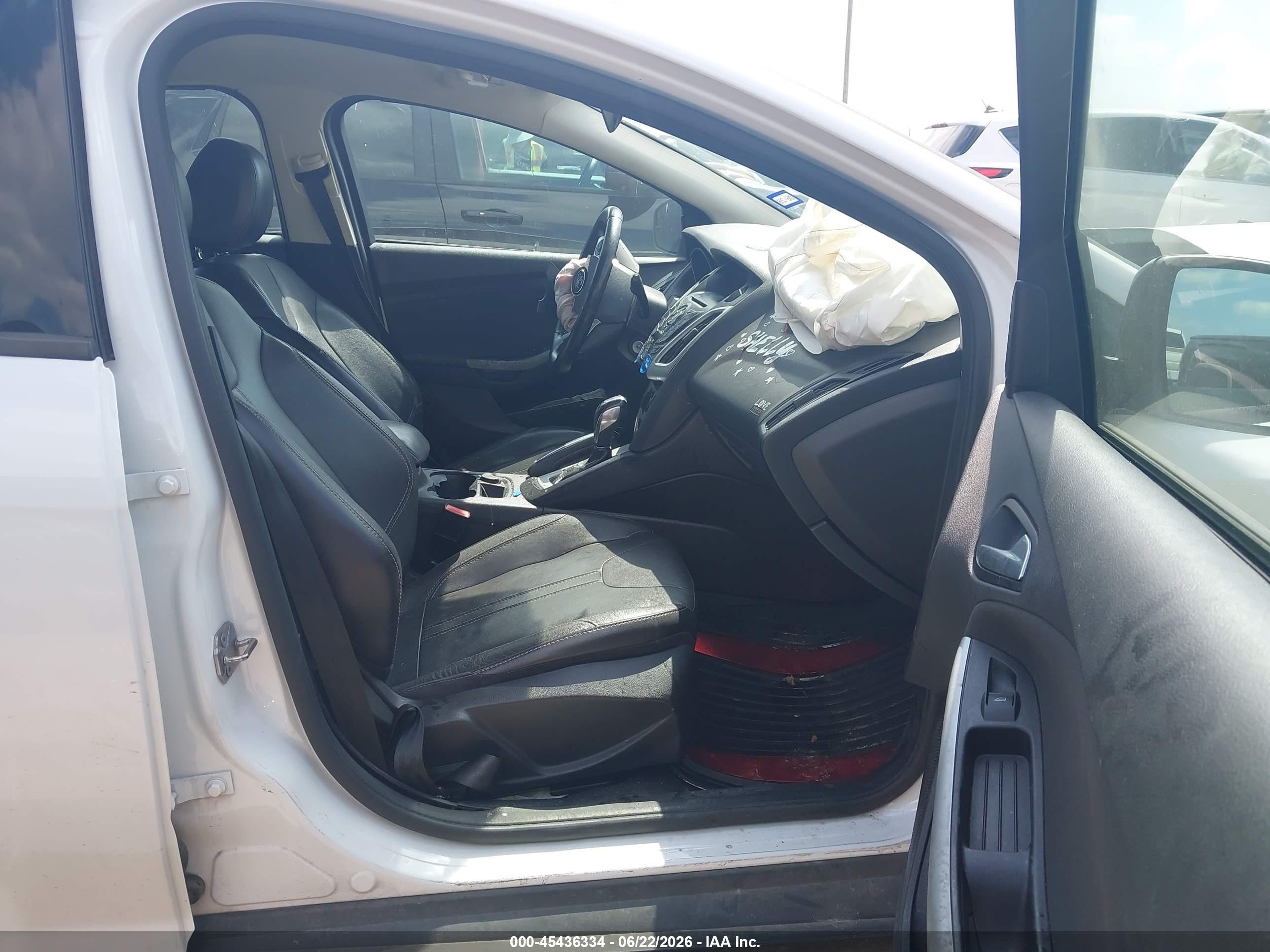 2013 Ford Focus Se White vin: 1FADP3K22DL184543