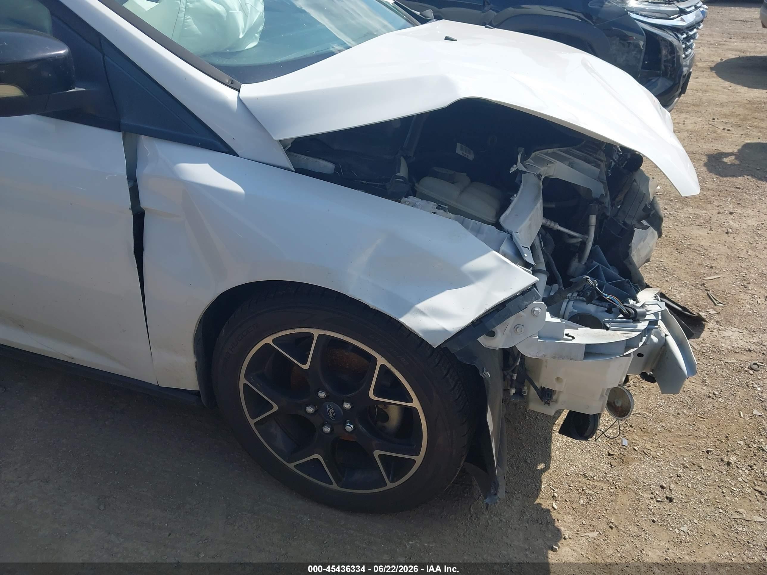 2013 Ford Focus Se White vin: 1FADP3K22DL184543