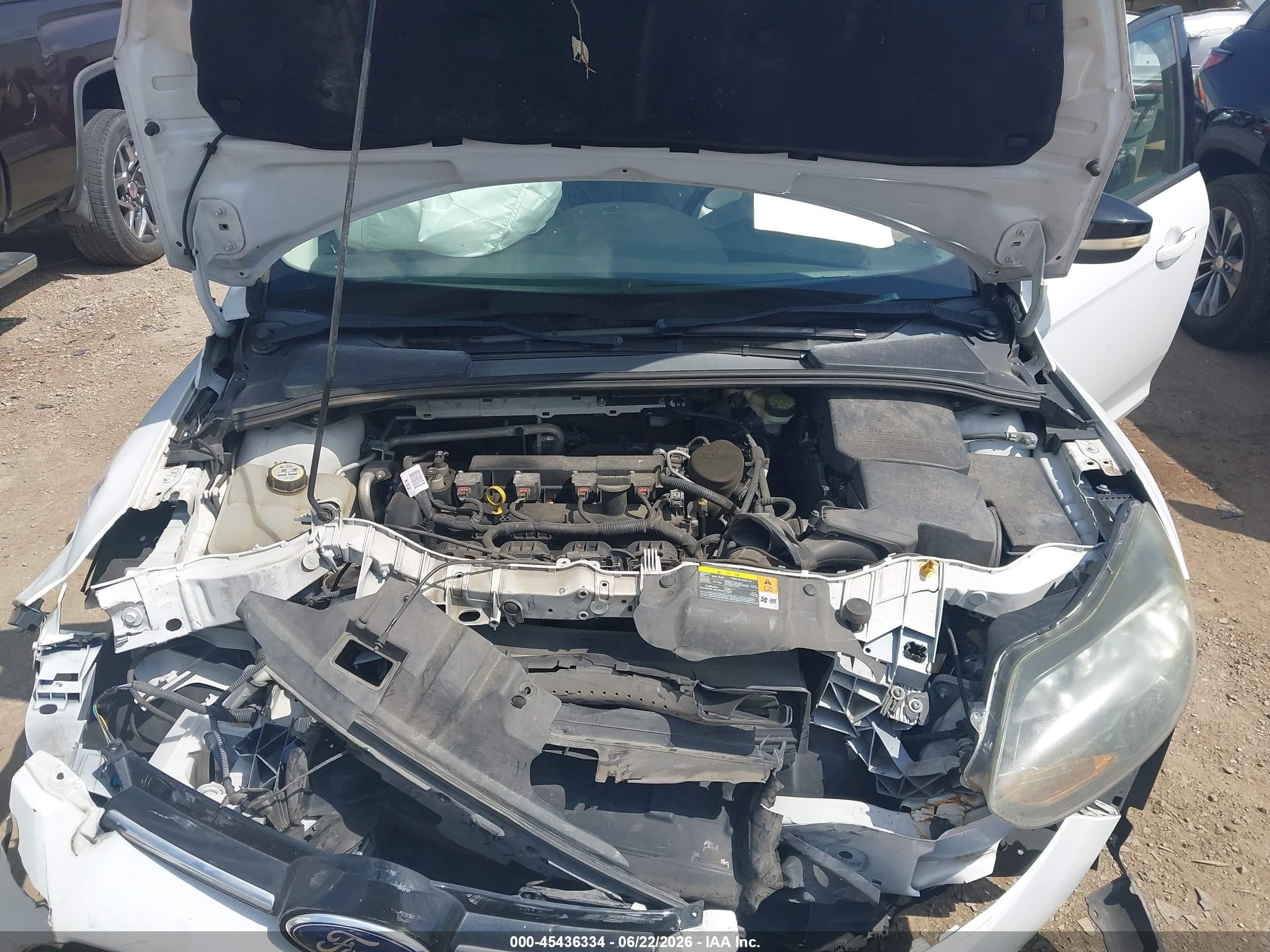 2013 Ford Focus Se White vin: 1FADP3K22DL184543