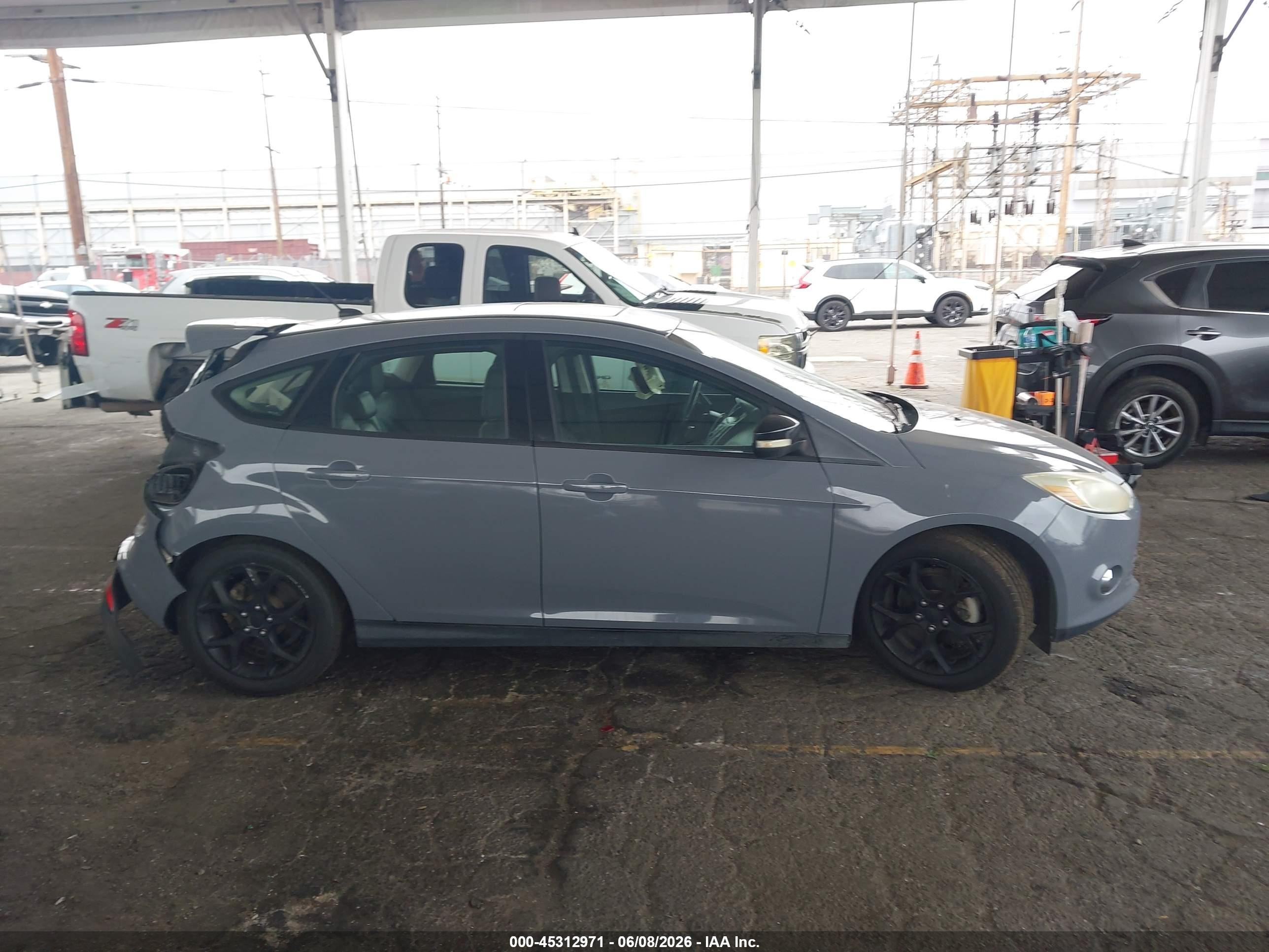 2013 Ford Focus Se Green vin: 1FADP3K22DL214382