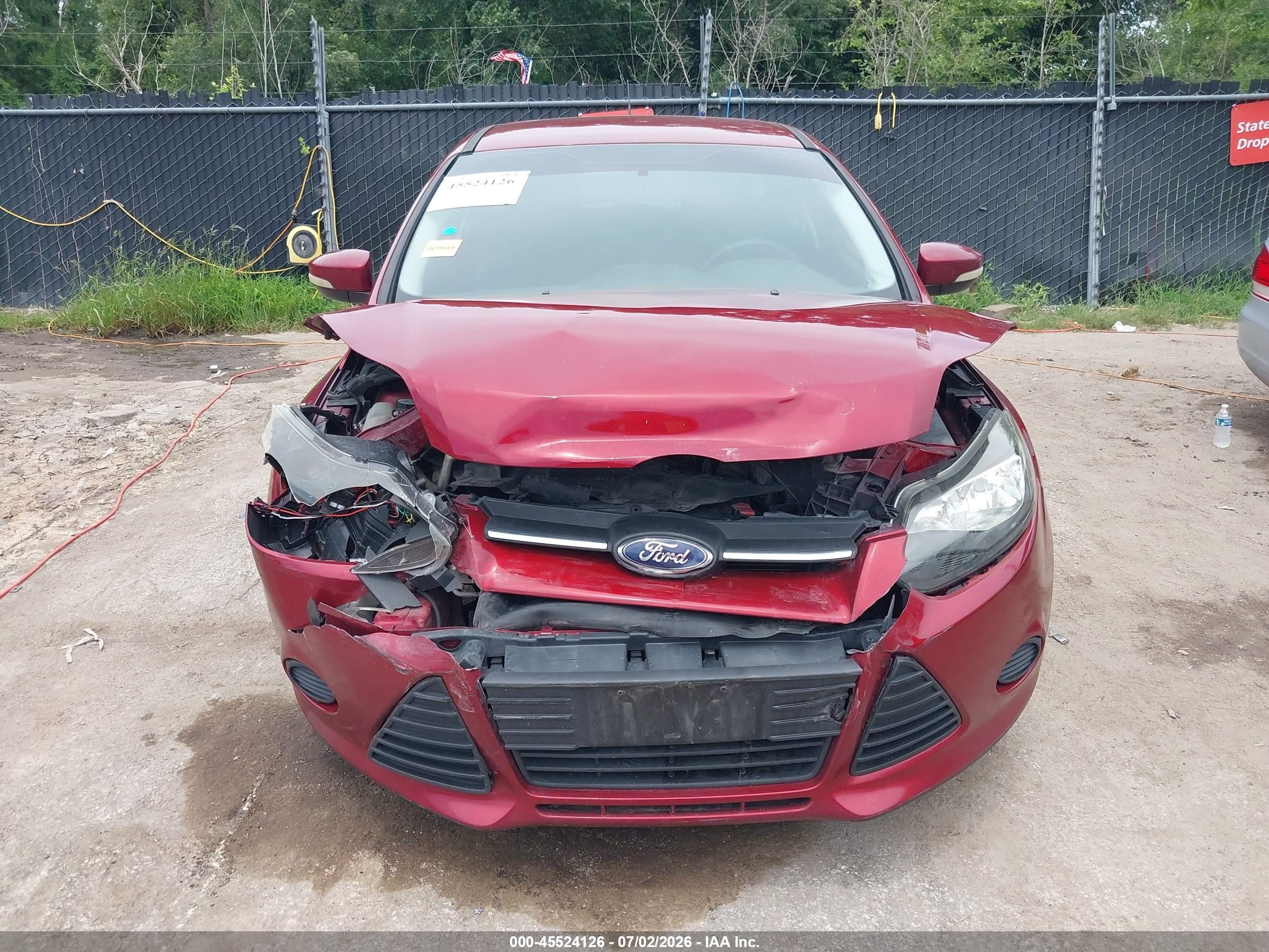 2013 Ford Focus Se Red vin: 1FADP3K22DL221249