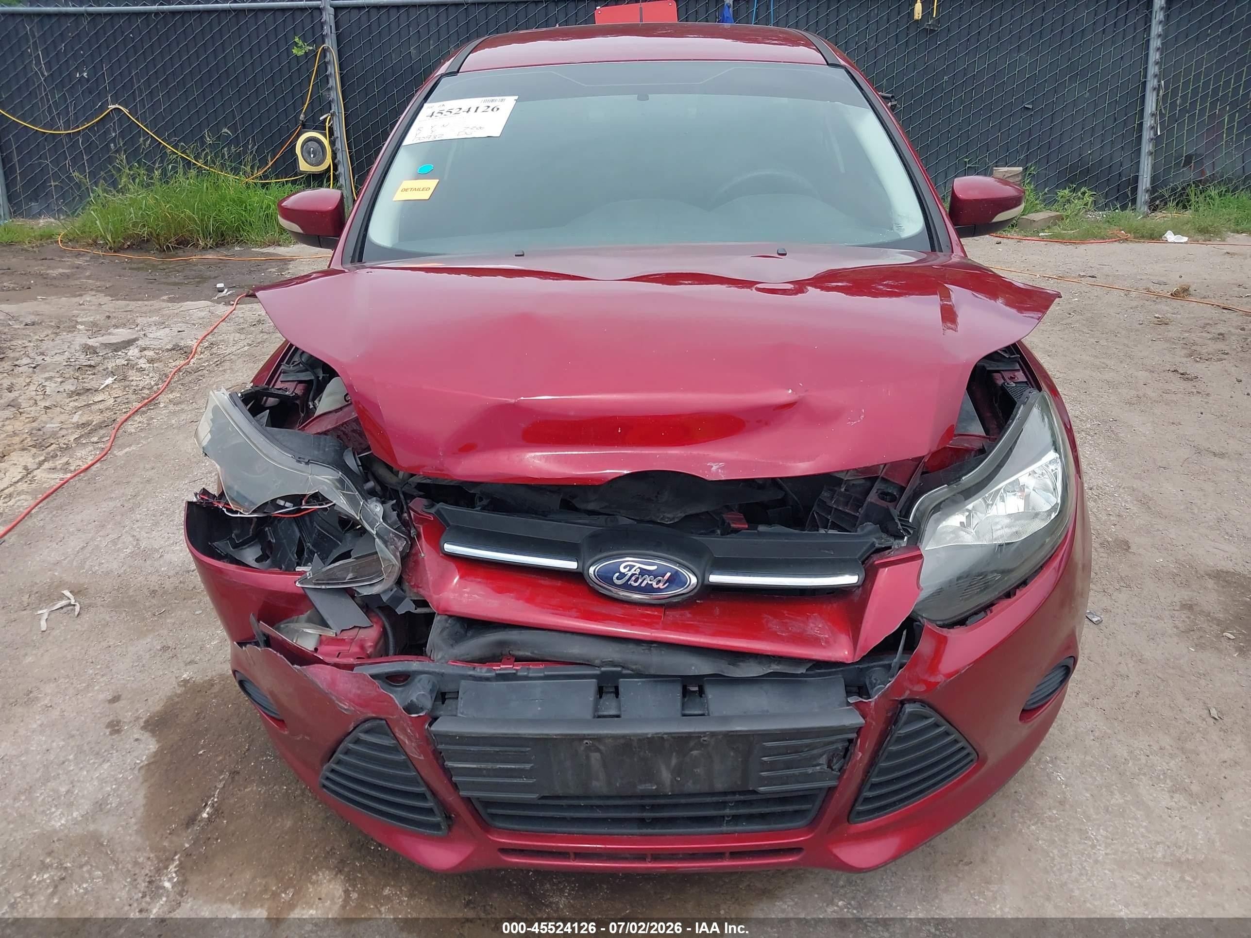 2013 Ford Focus Se Red vin: 1FADP3K22DL221249