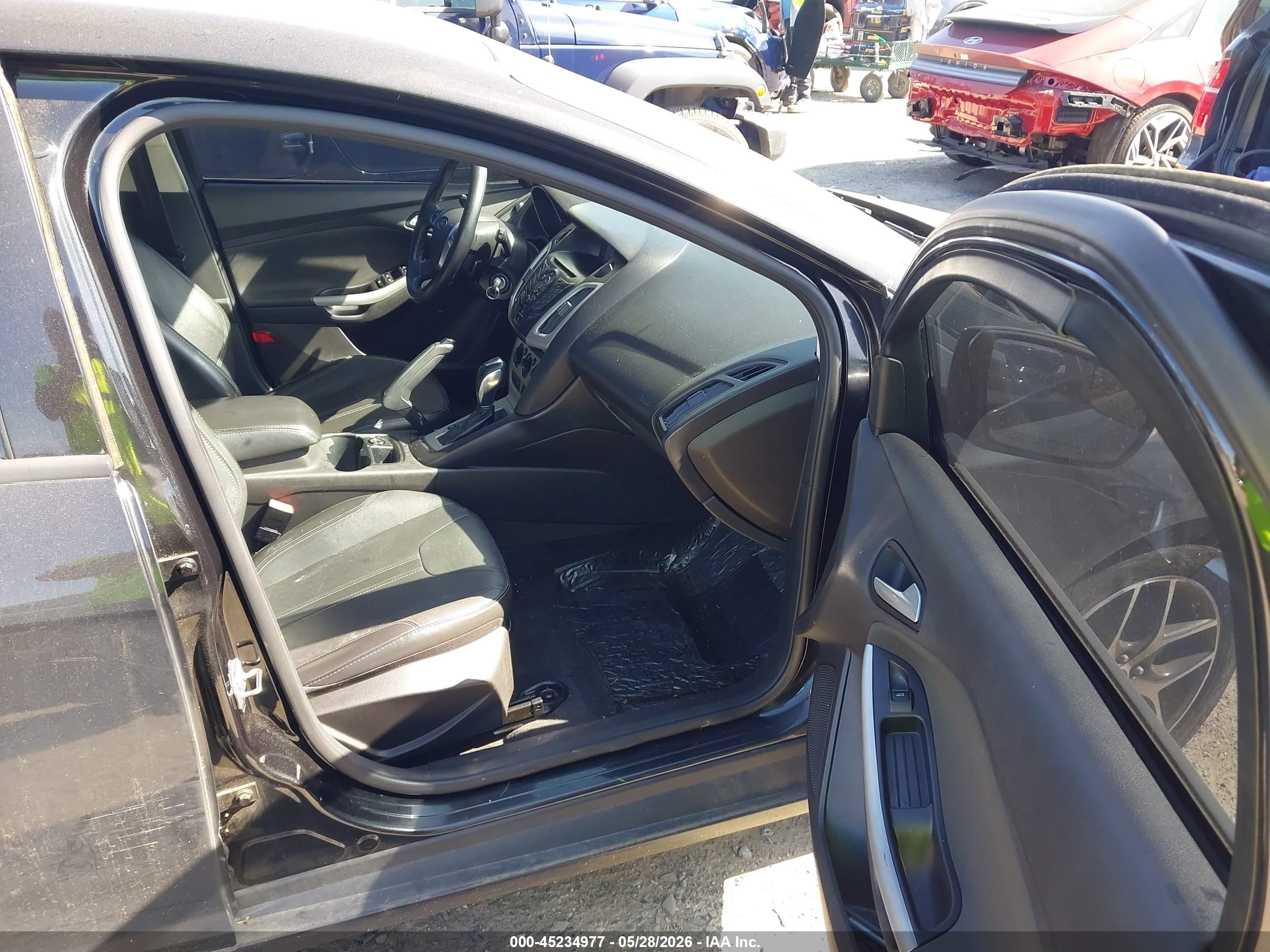 2013 Ford Focus Se Black vin: 1FADP3K22DL247995
