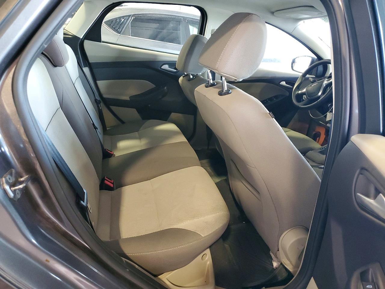 2013 Ford Focus Se Gray vin: 1FADP3K22DL270998