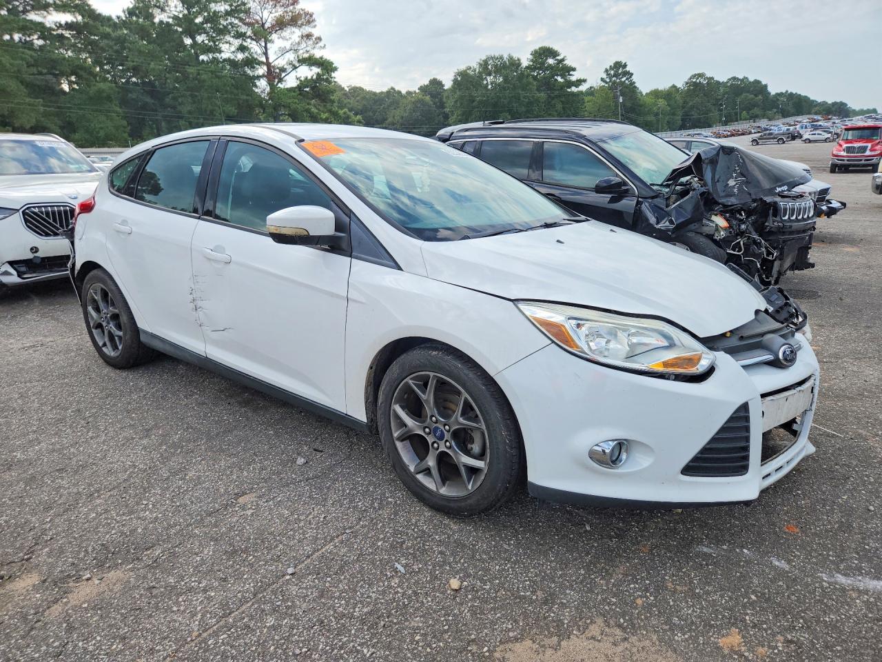 2013 Ford Focus Se White vin: 1FADP3K22DL317608