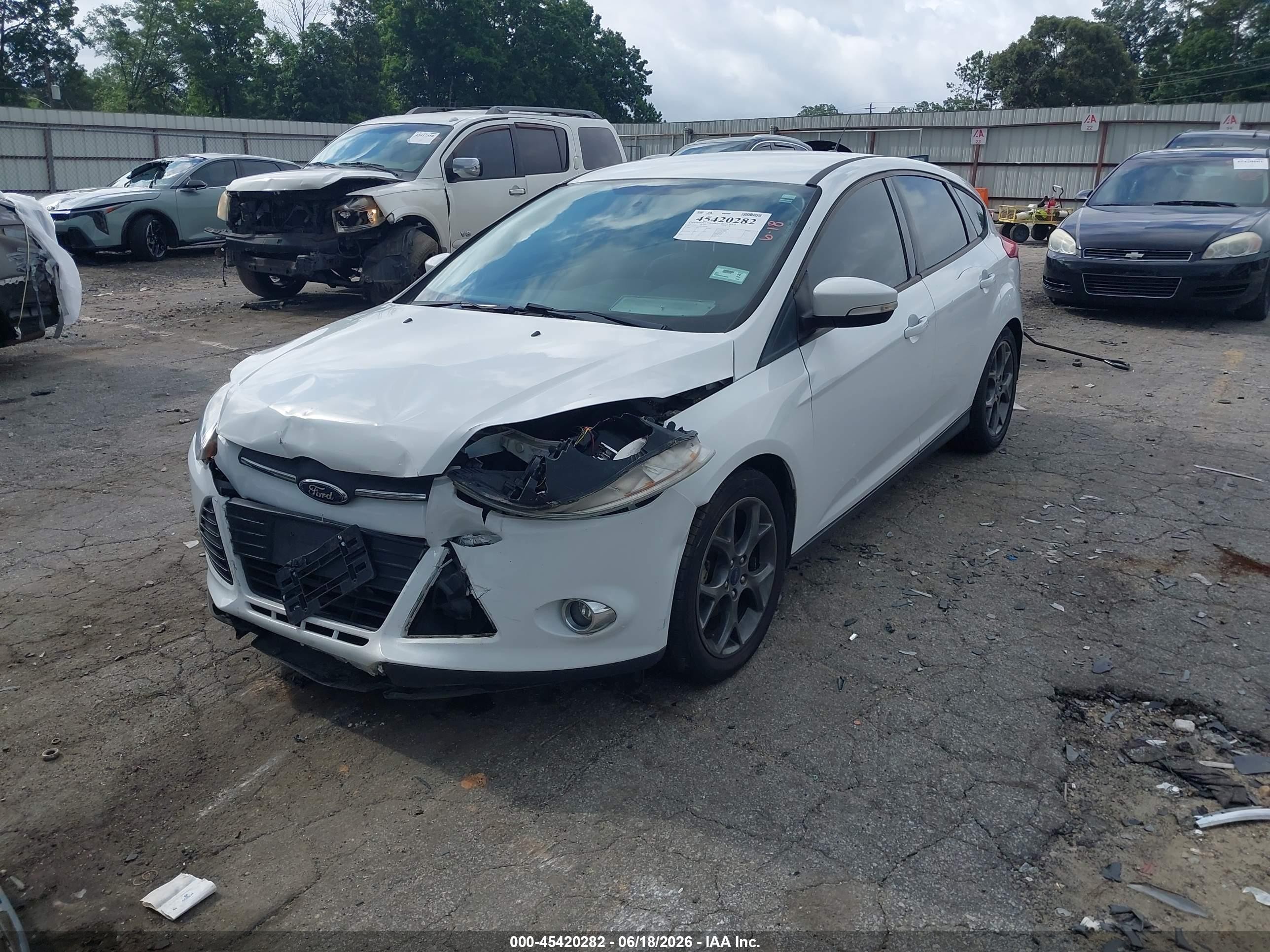 2013 Ford Focus Se White vin: 1FADP3K22DL326258