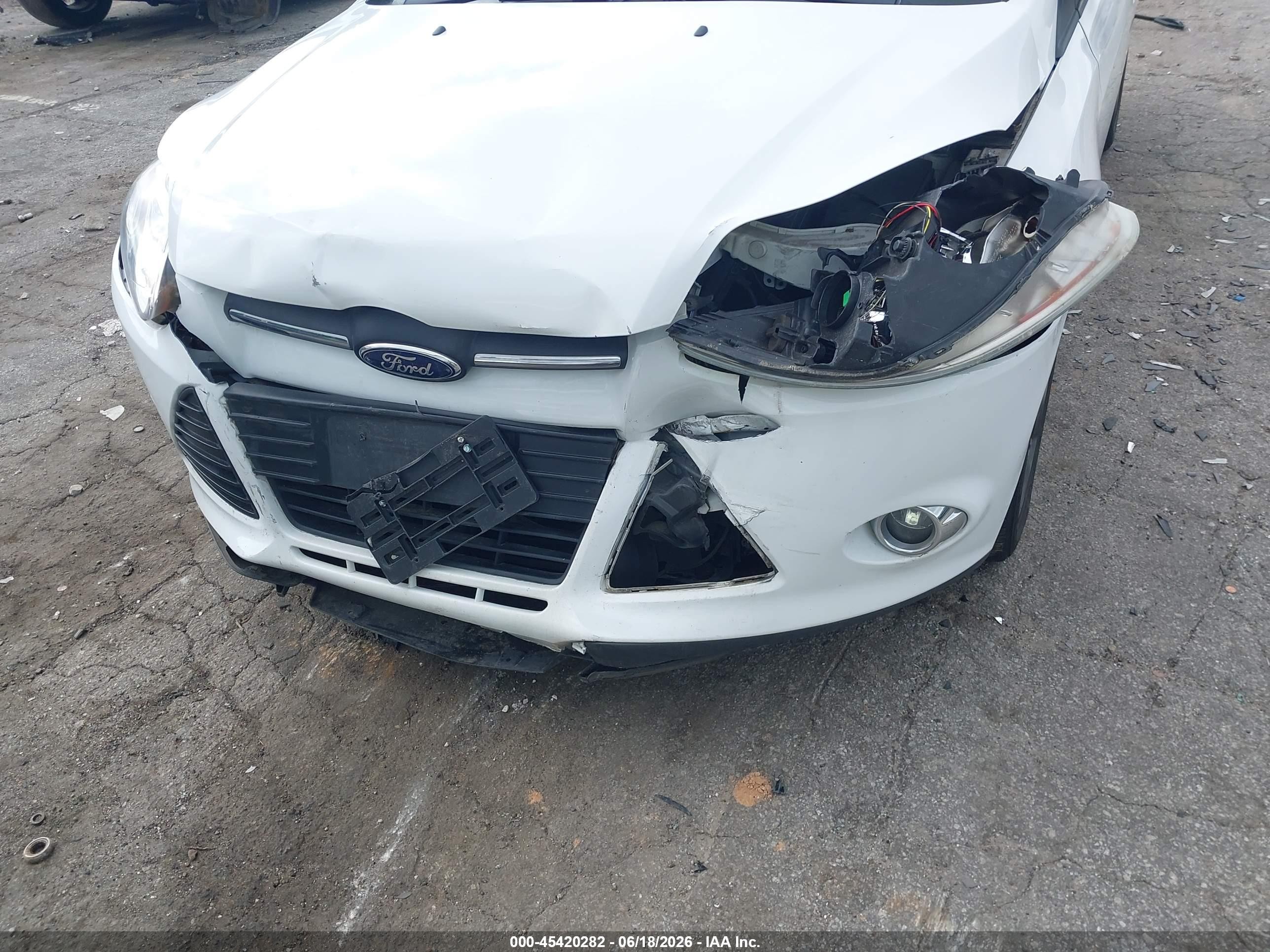 2013 Ford Focus Se White vin: 1FADP3K22DL326258