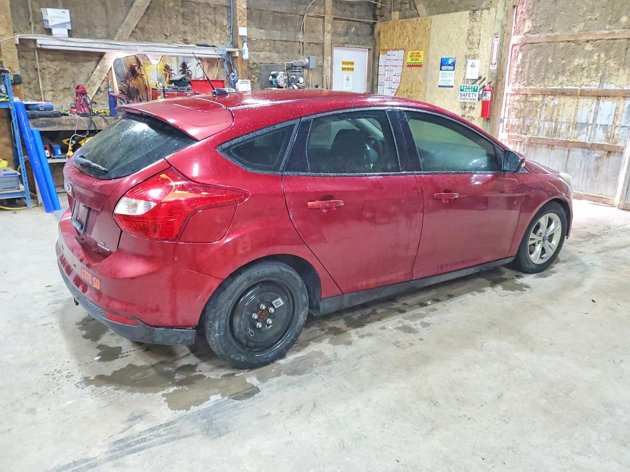 2013 Ford Focus Se Red vin: 1FADP3K22DL359678