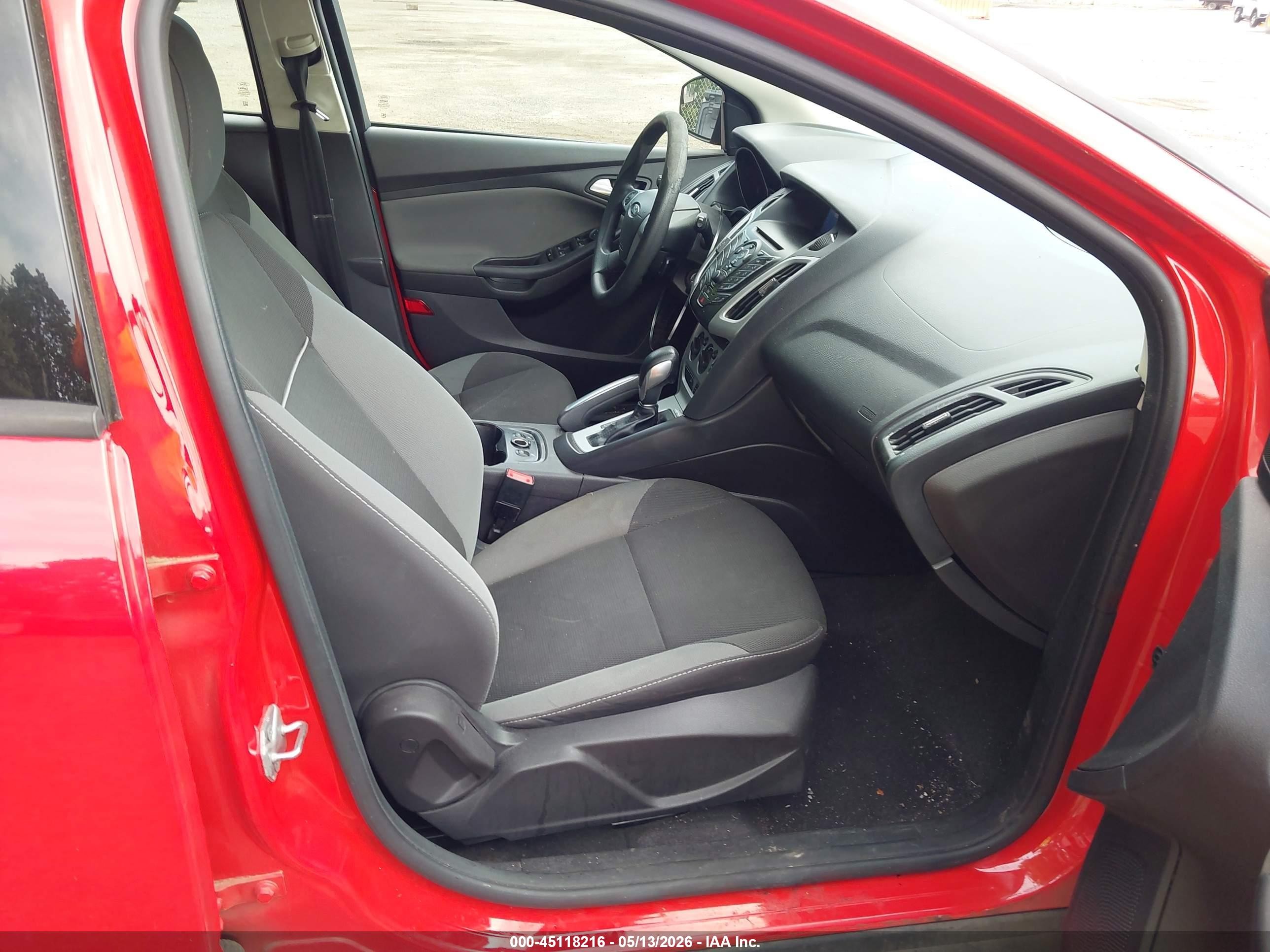2013 Ford Focus Se Red vin: 1FADP3K22DL360295