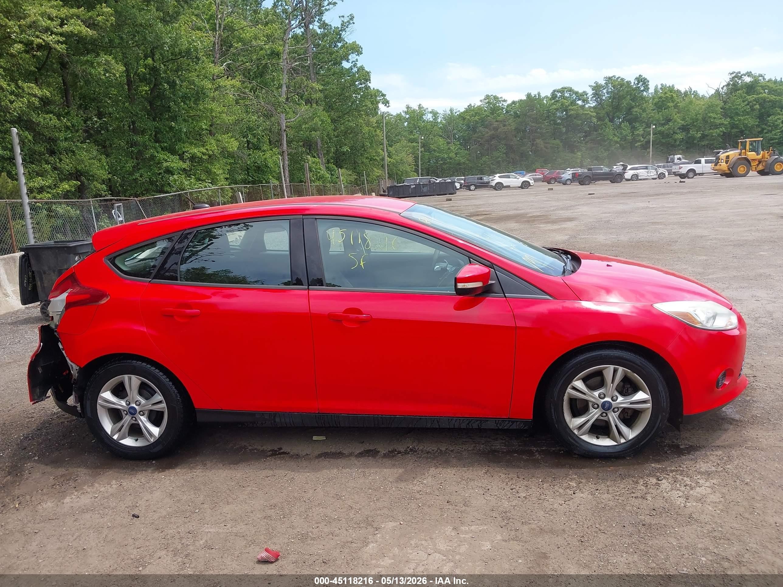 2013 Ford Focus Se Red vin: 1FADP3K22DL360295