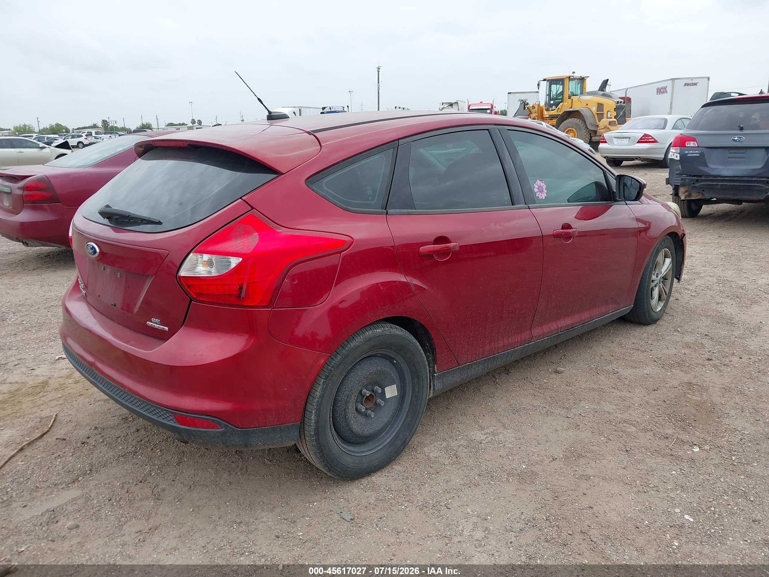 2014 Ford Focus Se Red vin: 1FADP3K22EL117734