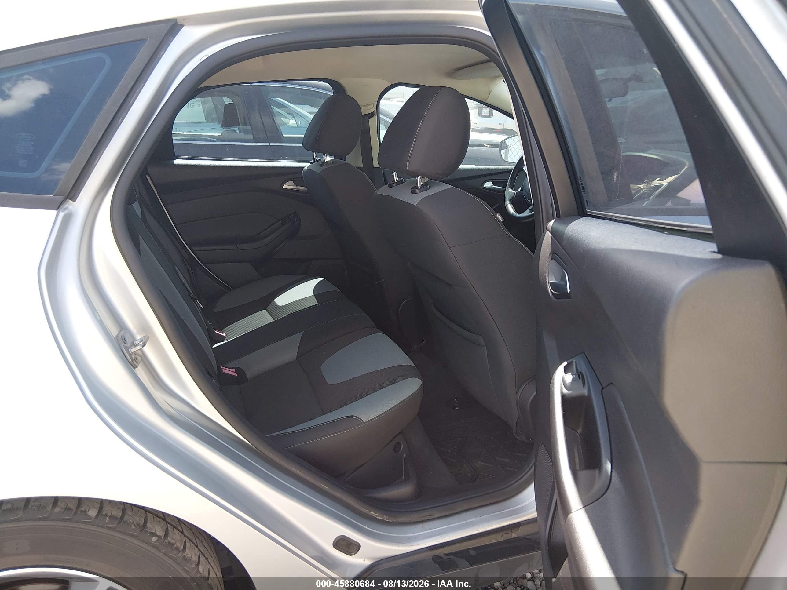 2014 Ford Focus Se Blue vin: 1FADP3K22EL130158