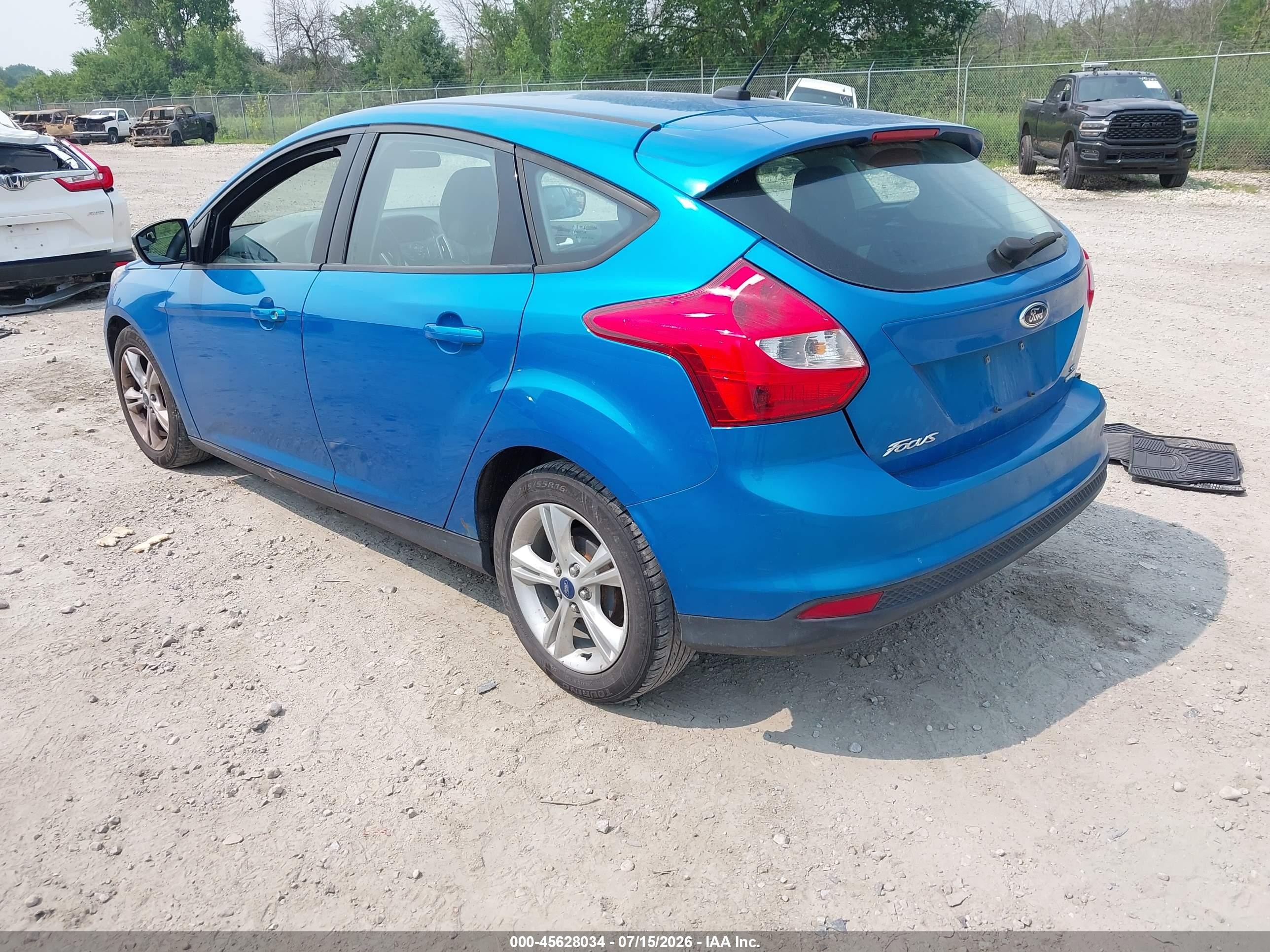 2014 Ford Focus Se Blue vin: 1FADP3K22EL135957