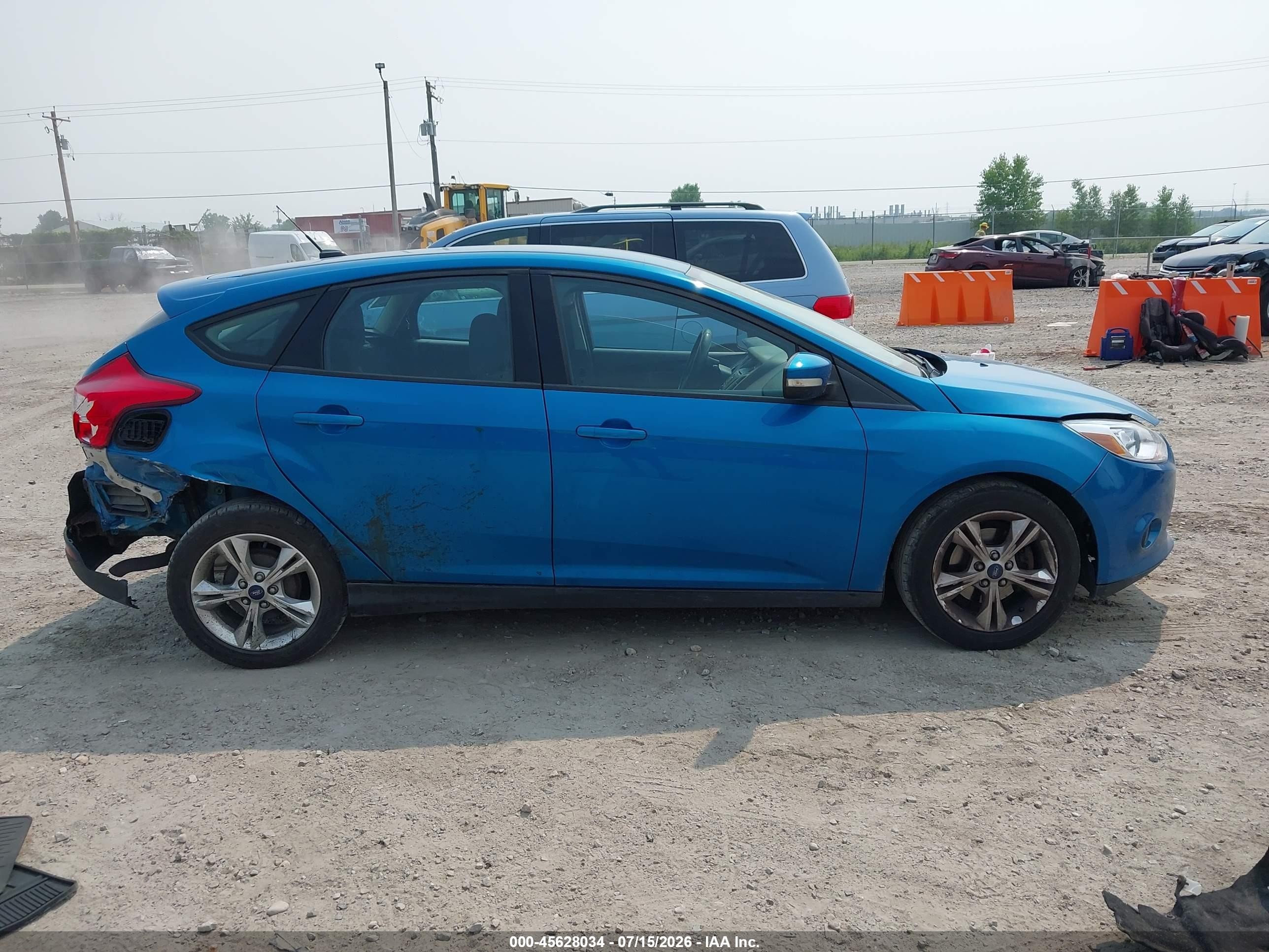2014 Ford Focus Se Blue vin: 1FADP3K22EL135957