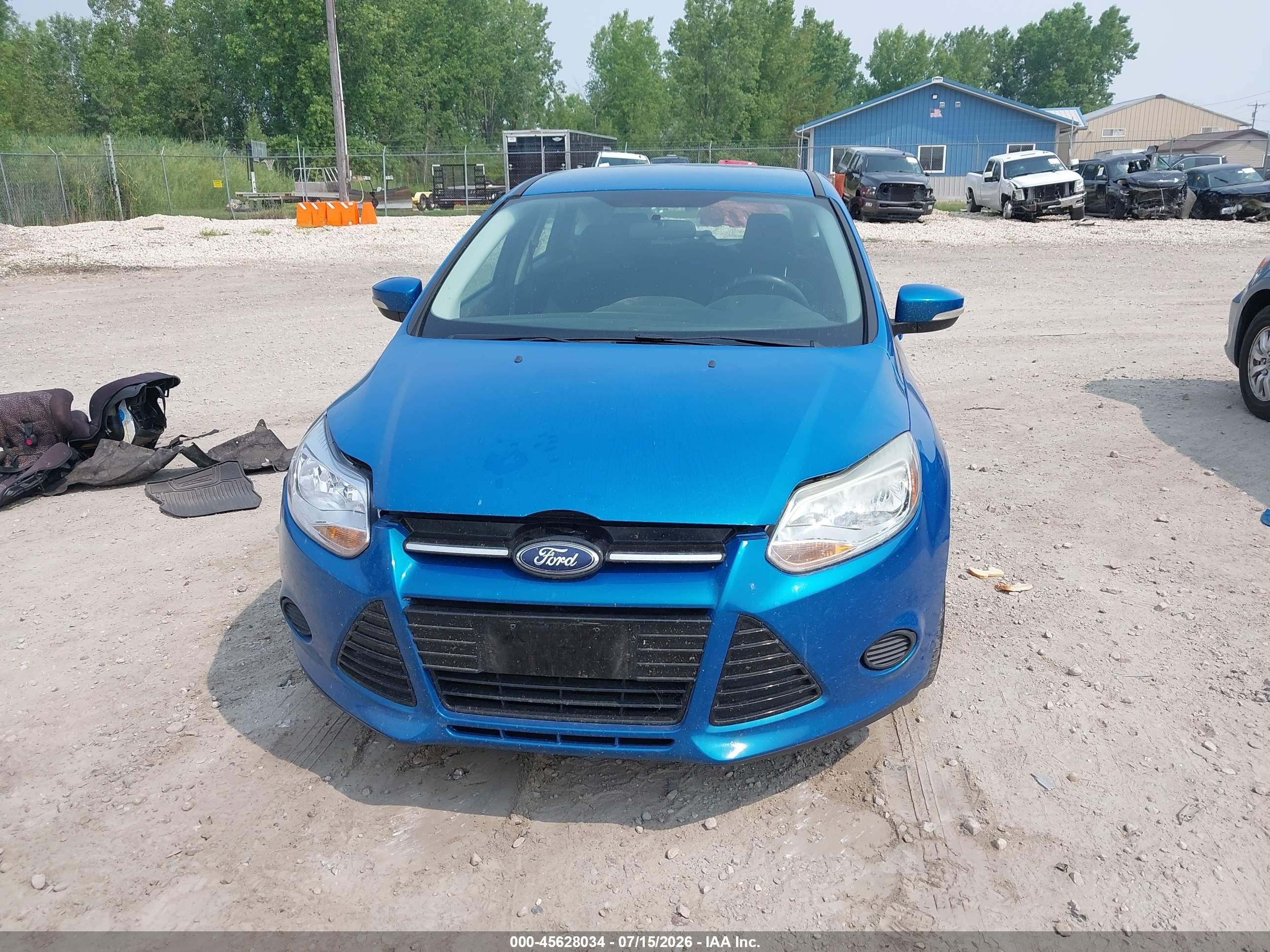 2014 Ford Focus Se Blue vin: 1FADP3K22EL135957