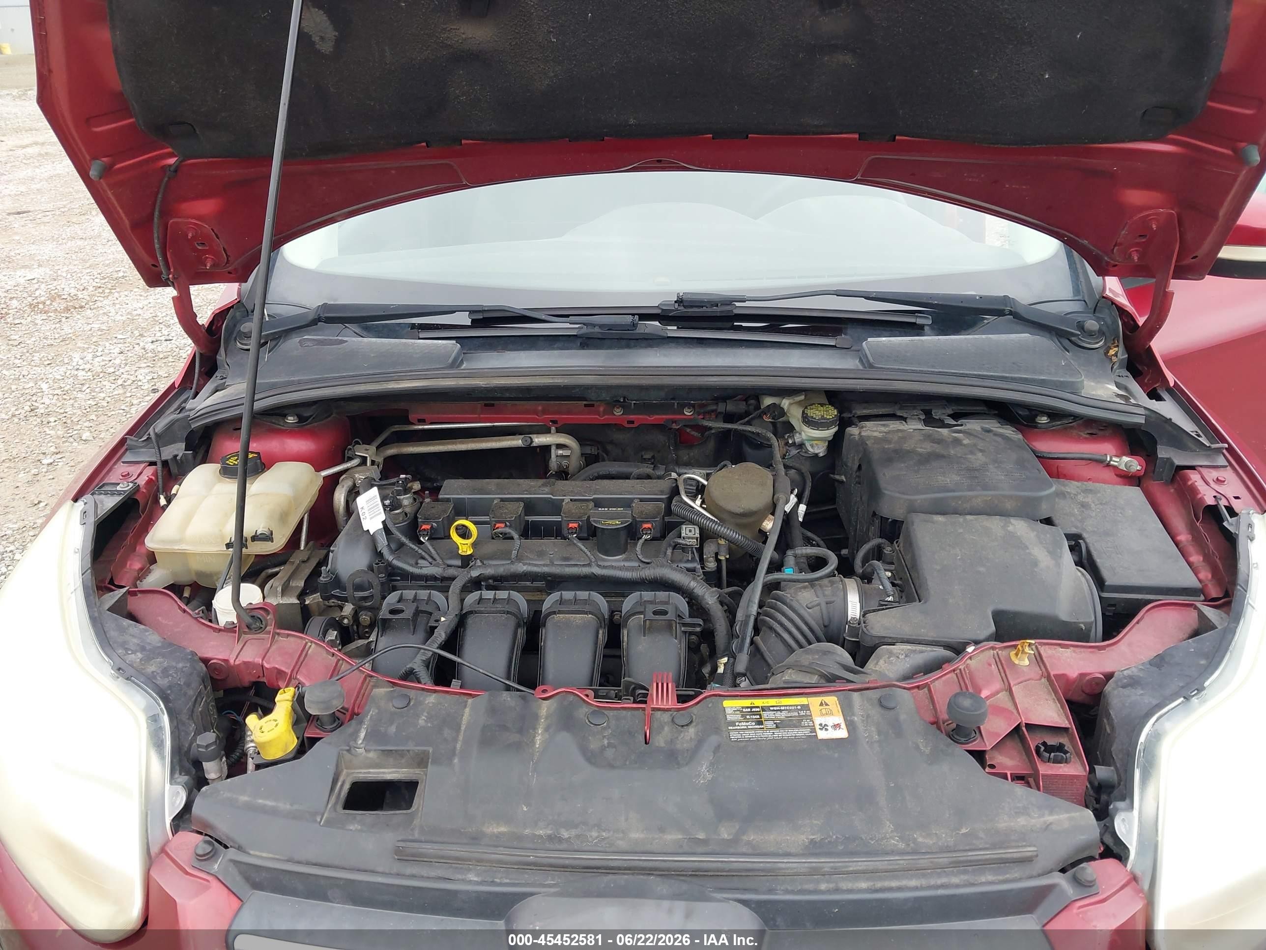 2014 Ford Focus Se Burgundy vin: 1FADP3K22EL153214