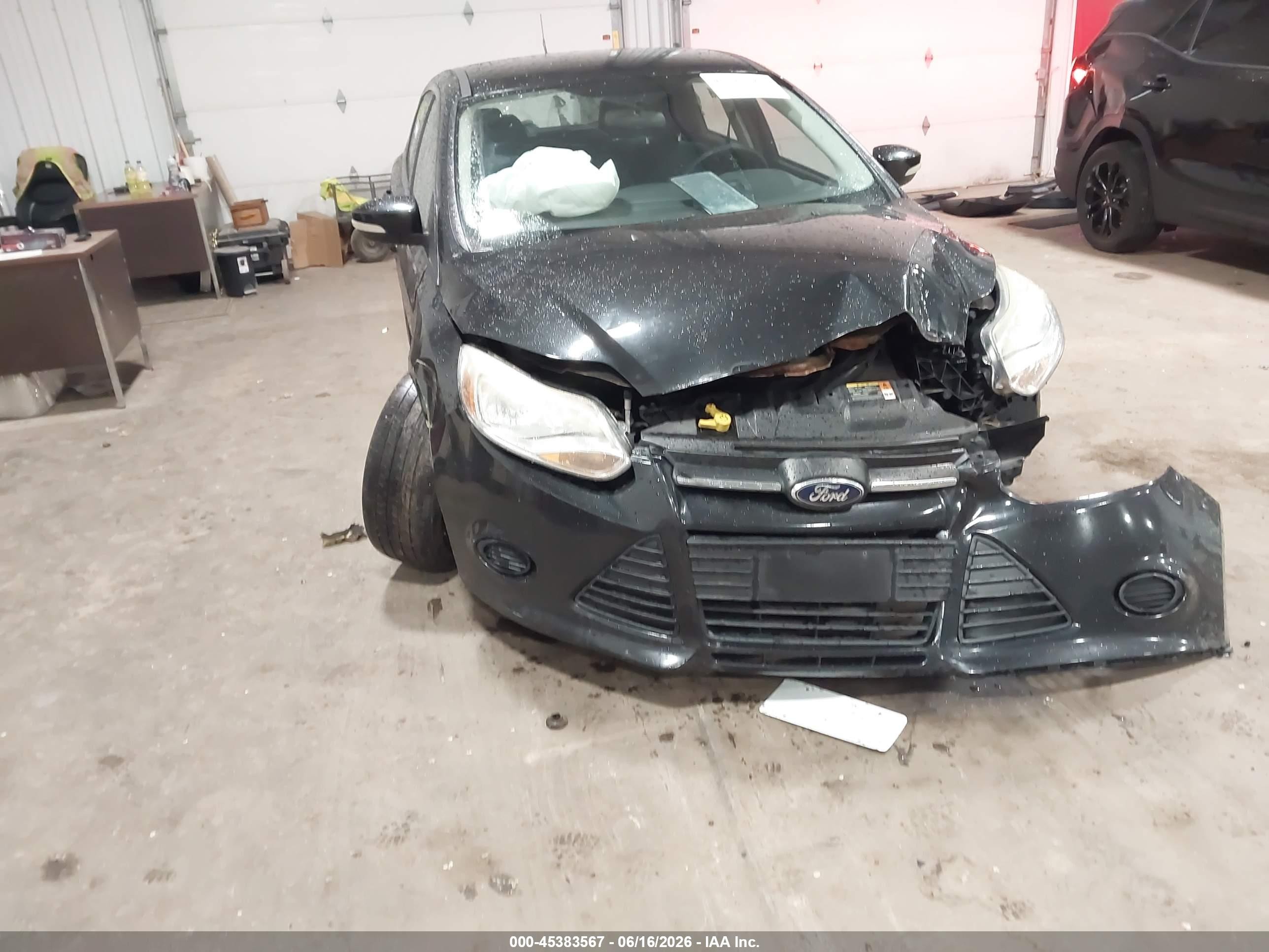 2014 Ford Focus Se Black vin: 1FADP3K22EL169316