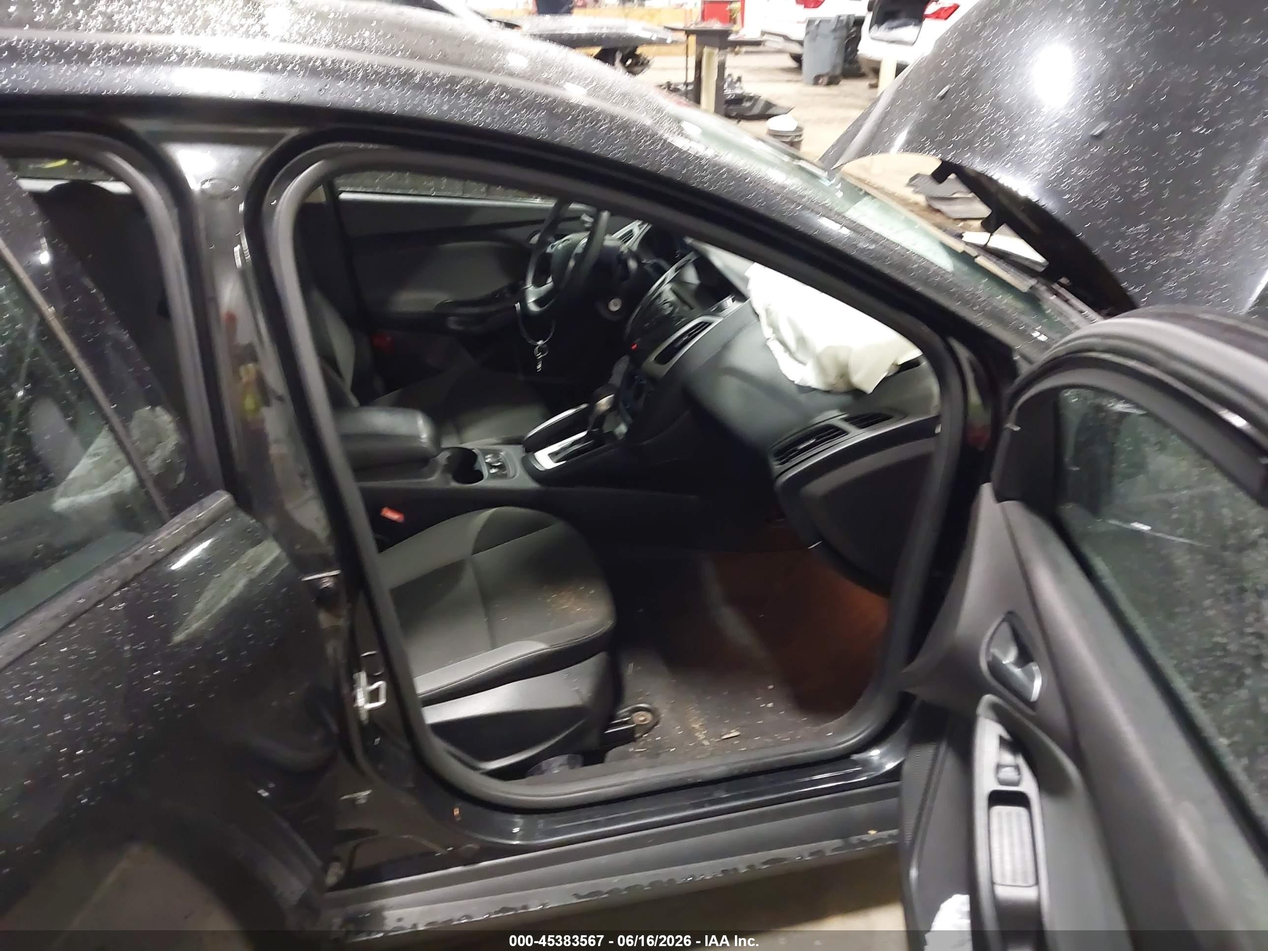 2014 Ford Focus Se Black vin: 1FADP3K22EL169316