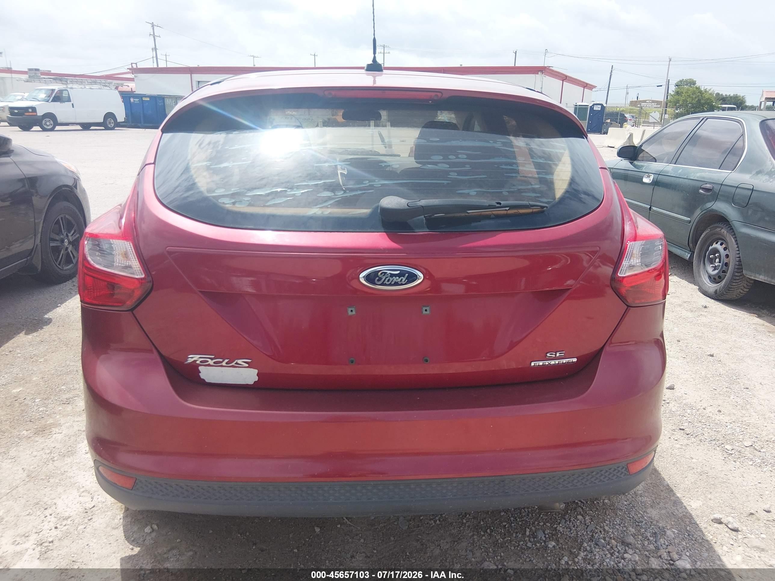 2014 Ford Focus Se Maroon vin: 1FADP3K22EL174970