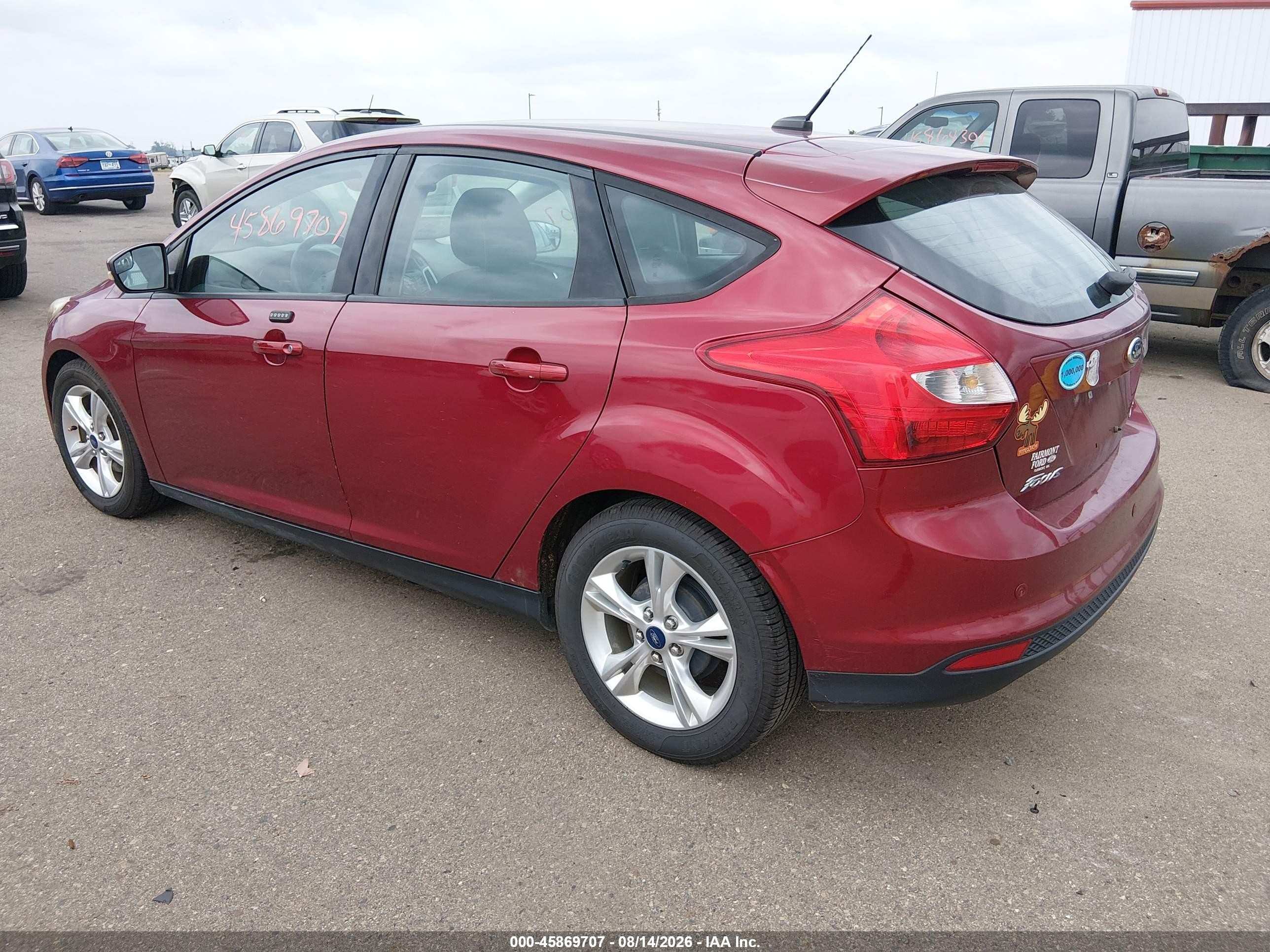 2014 Ford Focus Se Red vin: 1FADP3K22EL185077